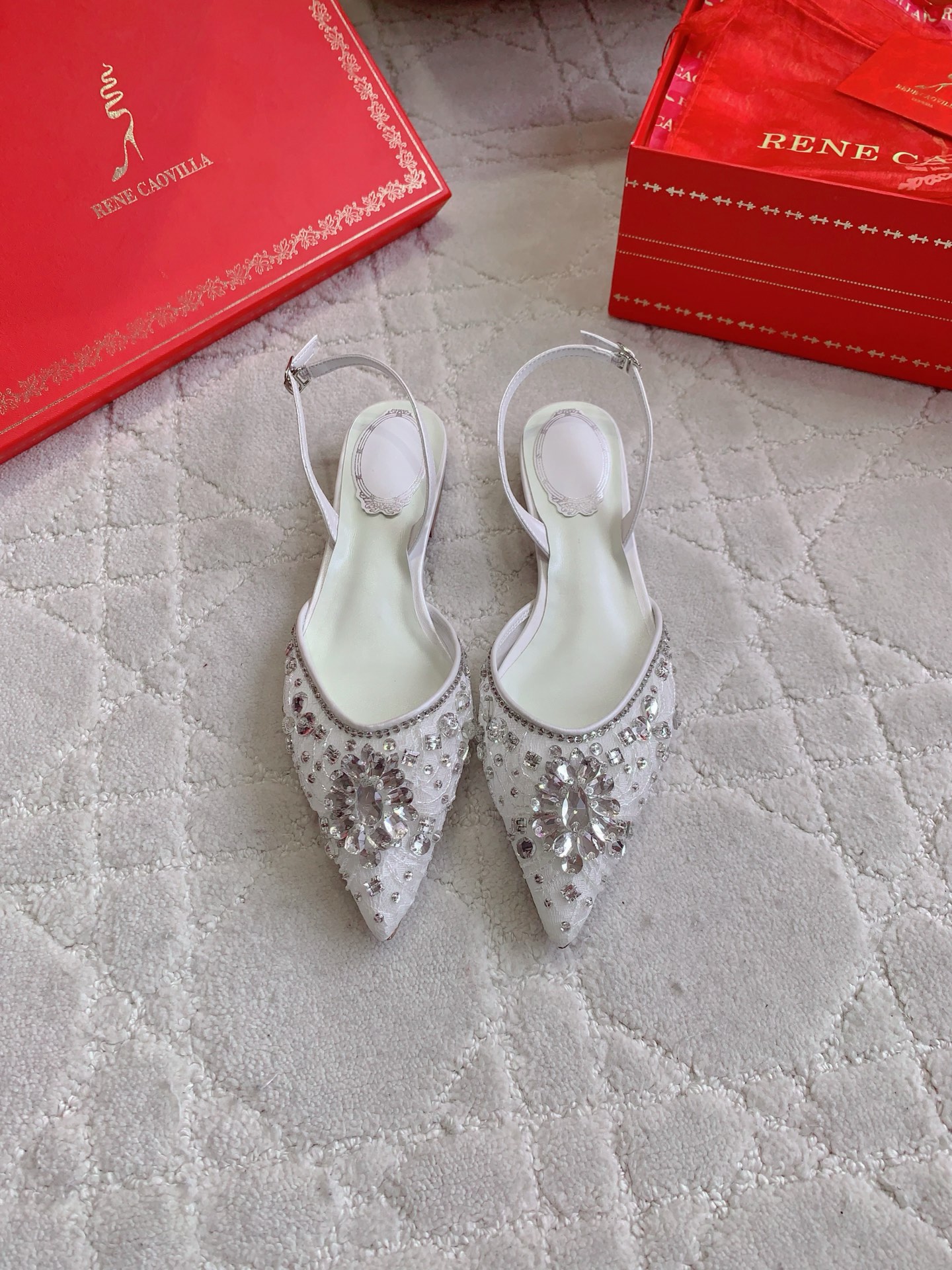 NO:382945,Ren* Caovill* Heavy Industries Crystal Gem Series High Heels Bling bling bling is exquisite and crafts, imported high-density mesh, handmade inlaid gemstones and rhinestones, footbed sheepskin, Italian leather outsole, heels, flat soles, 7.5cm, size 35-39 (34 40 41 42 43 customized), high heels, sandals, high heels, sheepskin, Leather soles19860909Ren* Caovill*重工水晶宝石系列高跟鞋 bling bling精致逼人 堪称工艺品 面料进口高密度网纱 手工镶嵌宝石水钻 垫脚羊皮 意大利真皮大底 跟高 平底/7.5cm 尺码35-39（34 40 41 42 43定做）,高跟鞋凉鞋,sandals,high heels,sheepskin,Leather soles,Women's Shoes