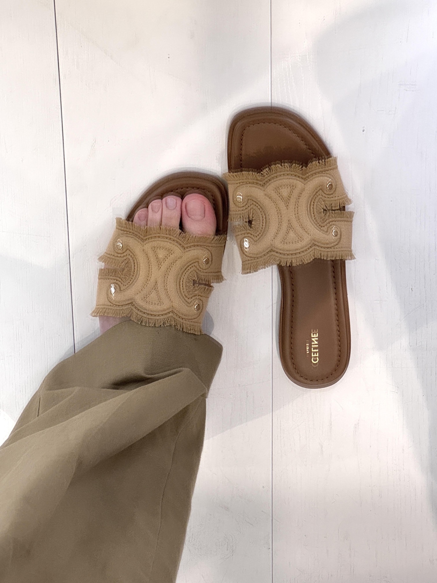 NO:817447,On-foot demonstration, slippers, slippers19860909上脚示范,拖鞋,slippers,Women's Shoes