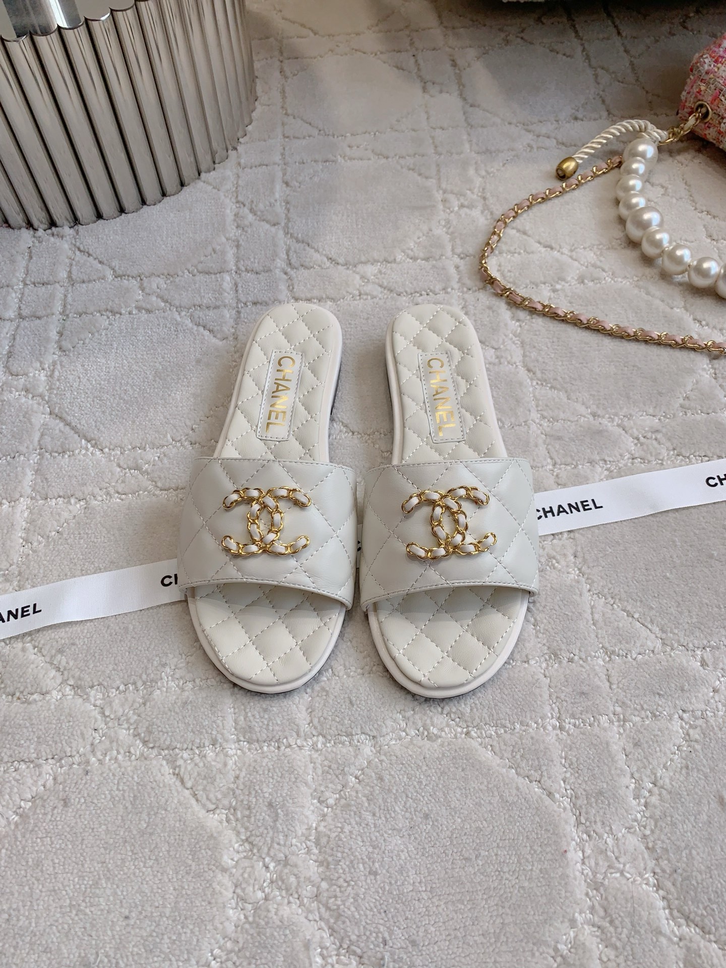 Chanel Women's Flat Sandals Slides CC Logo Leather White 2 i1747288059140 6447 0 0