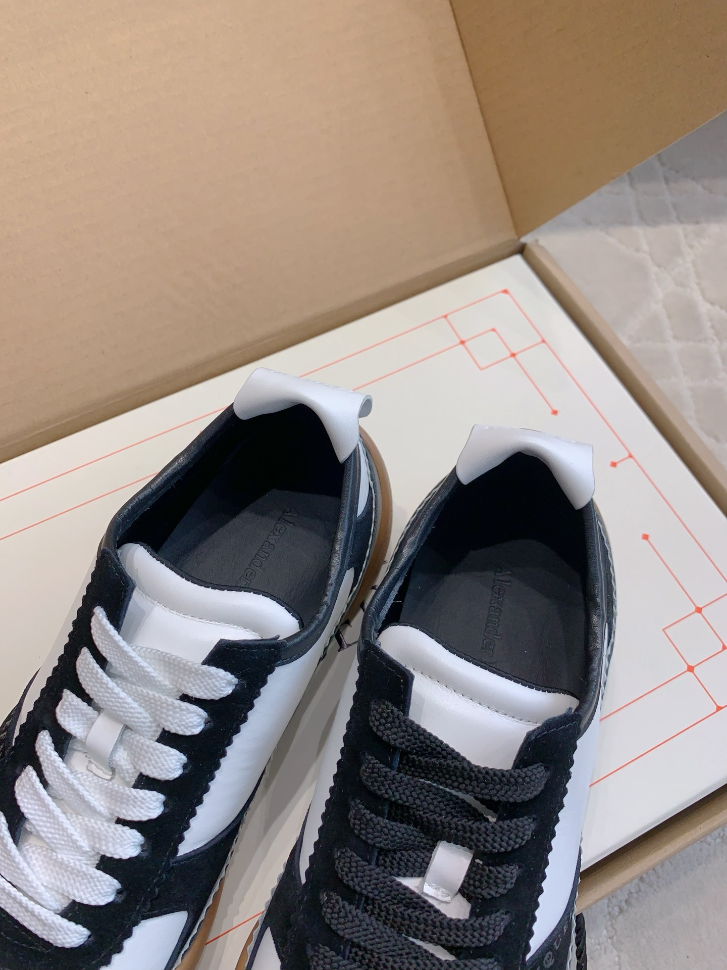 “Plant Price 775 for Alexander McQUEE Tweezer Shoes in Size 35-39” - 图片 6