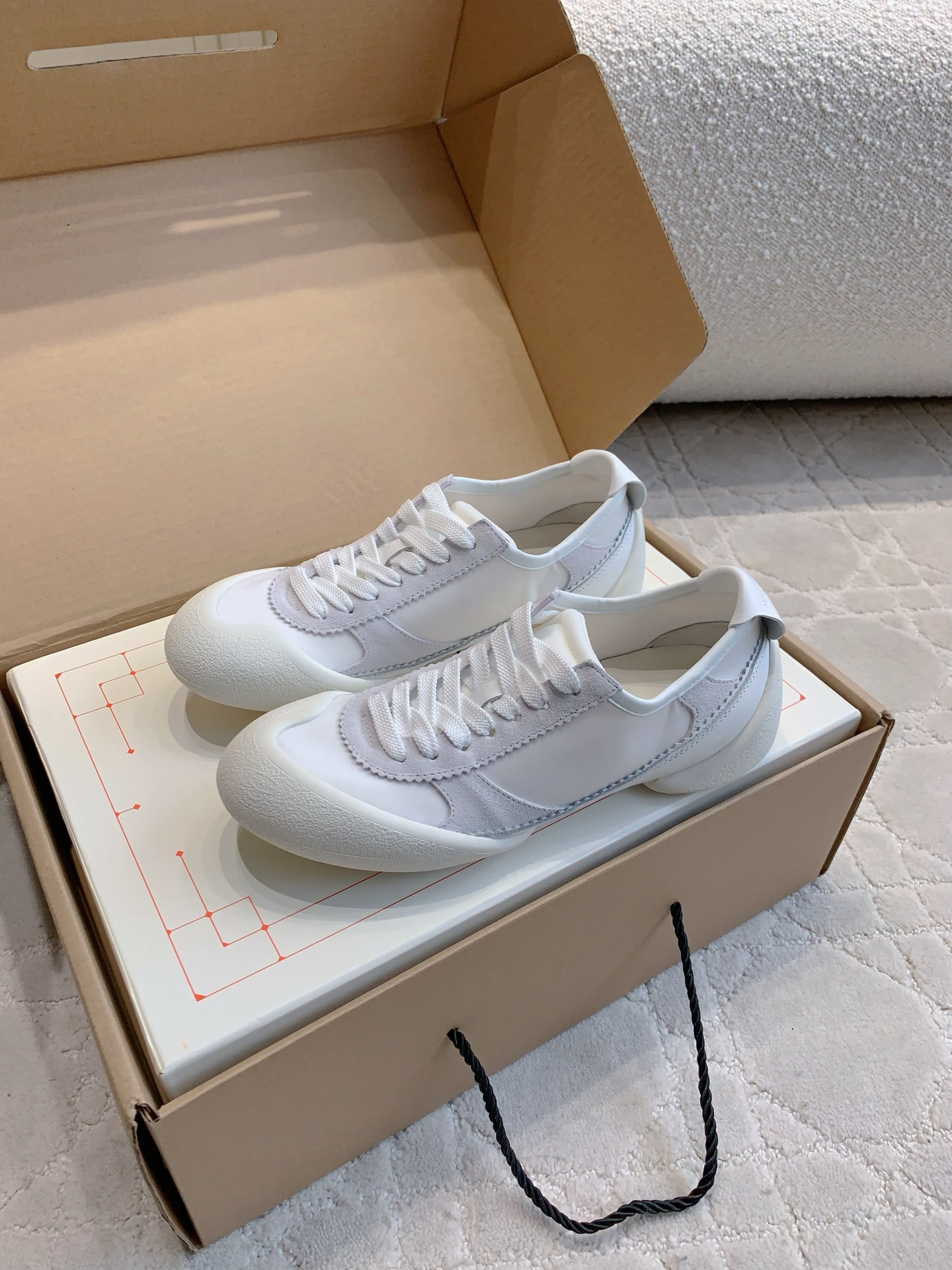 Plant Price: $775 for Alexander McQUEE Tweezer Shoes, Top Quality, Size 35-39 - 图片 2