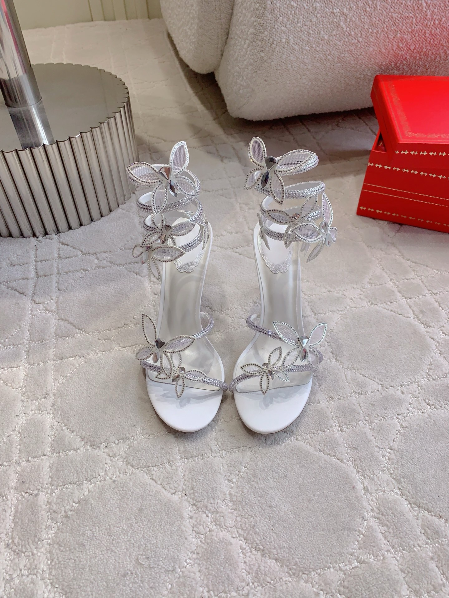 NO:388763,Ren* Caovill* Crystal Butterfly High Heel Sandals bling bling exquisite and imposing fairy butterfly snake-shaped straps are full of fairy spirit. They can be called handicrafts. Imported fabrics, silk and super flashing rhinestones, footbed sheepskin Italian leather outsole Heel height 9.5cm Size 35-39 (34 40 41 42 43 Custom made), high heels, sandals, high heels, sheepskin, real silk, Leather soles19860909Ren* Caovill* 水晶蝴蝶高跟凉鞋 bling bling精致逼人 仙女蝴蝶蛇形绑带光彩熠熠 仙气十足 堪称工艺品 面料进口真丝加超闪水钻 垫脚羊皮 意大利真皮大底 跟高9.5cm 尺码35-39（34 40 41 42 43定做）,高跟鞋凉鞋,sandals,high heels,sheepskin,real silk,Leather soles,Women's Shoes