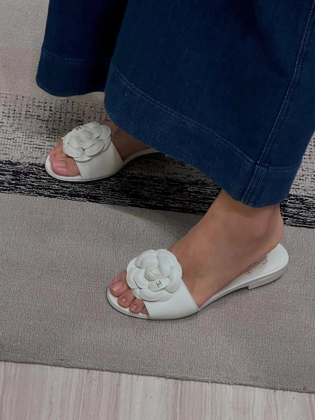 NO:411993,foot demonstration, slippers, slippers19860909上脚示范,拖鞋,slippers,Women's Shoes