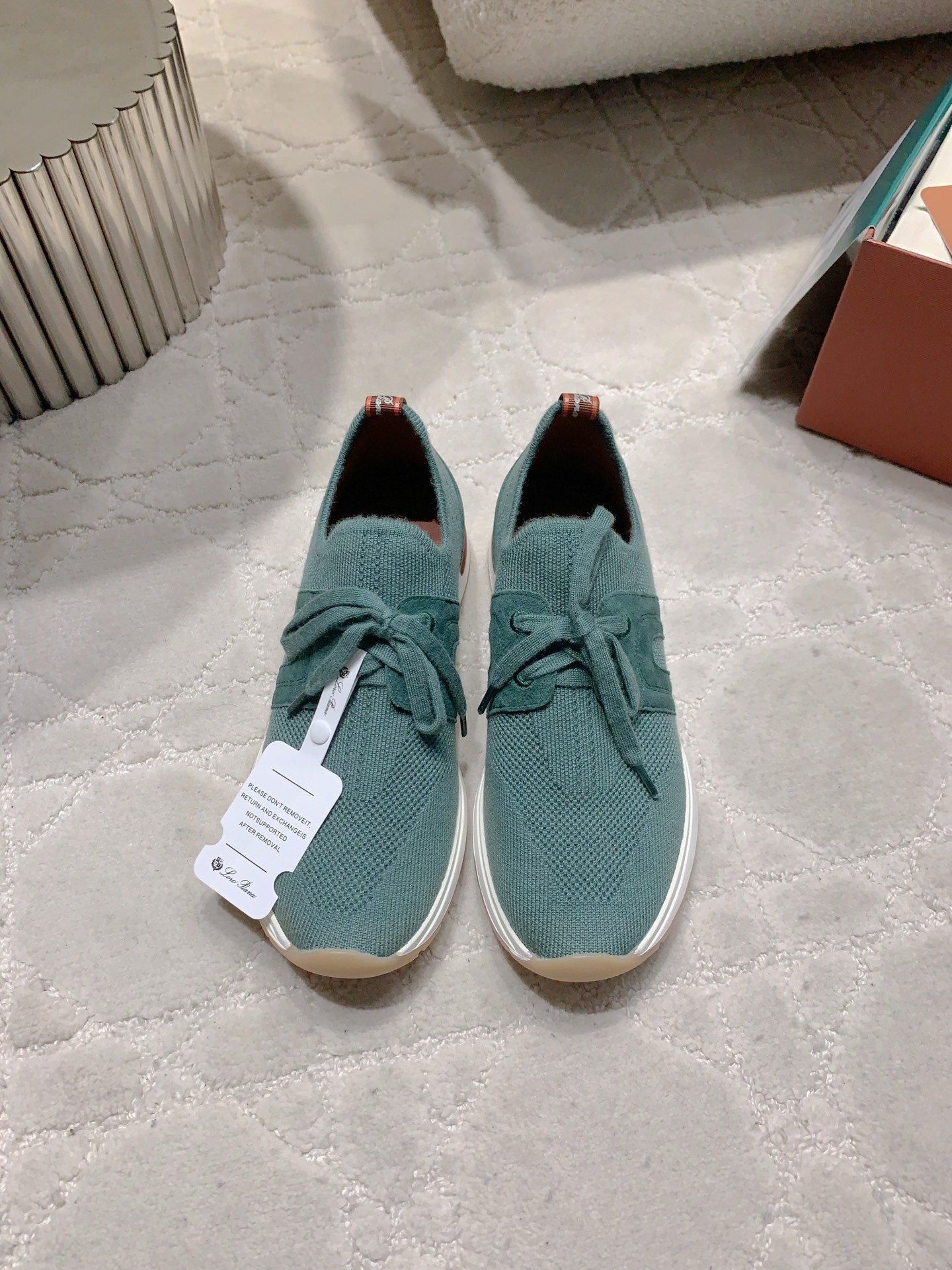 “Top-Quality Loro Pian* LP Knitting Sneakers: Fashionable, Comfortable, and Durable” - 图片 4