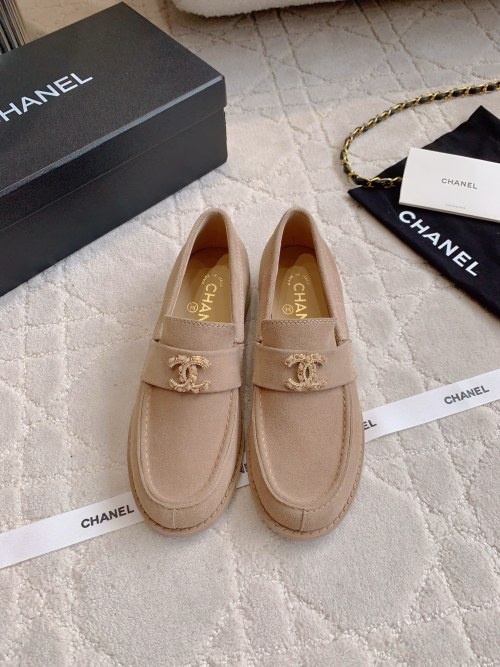 Chanel Loafers with Chain Buckle - Classic Timeless Style, Beige 1 Chanel Loafers with Chain Buckle - Classic Timeless Style, Beige