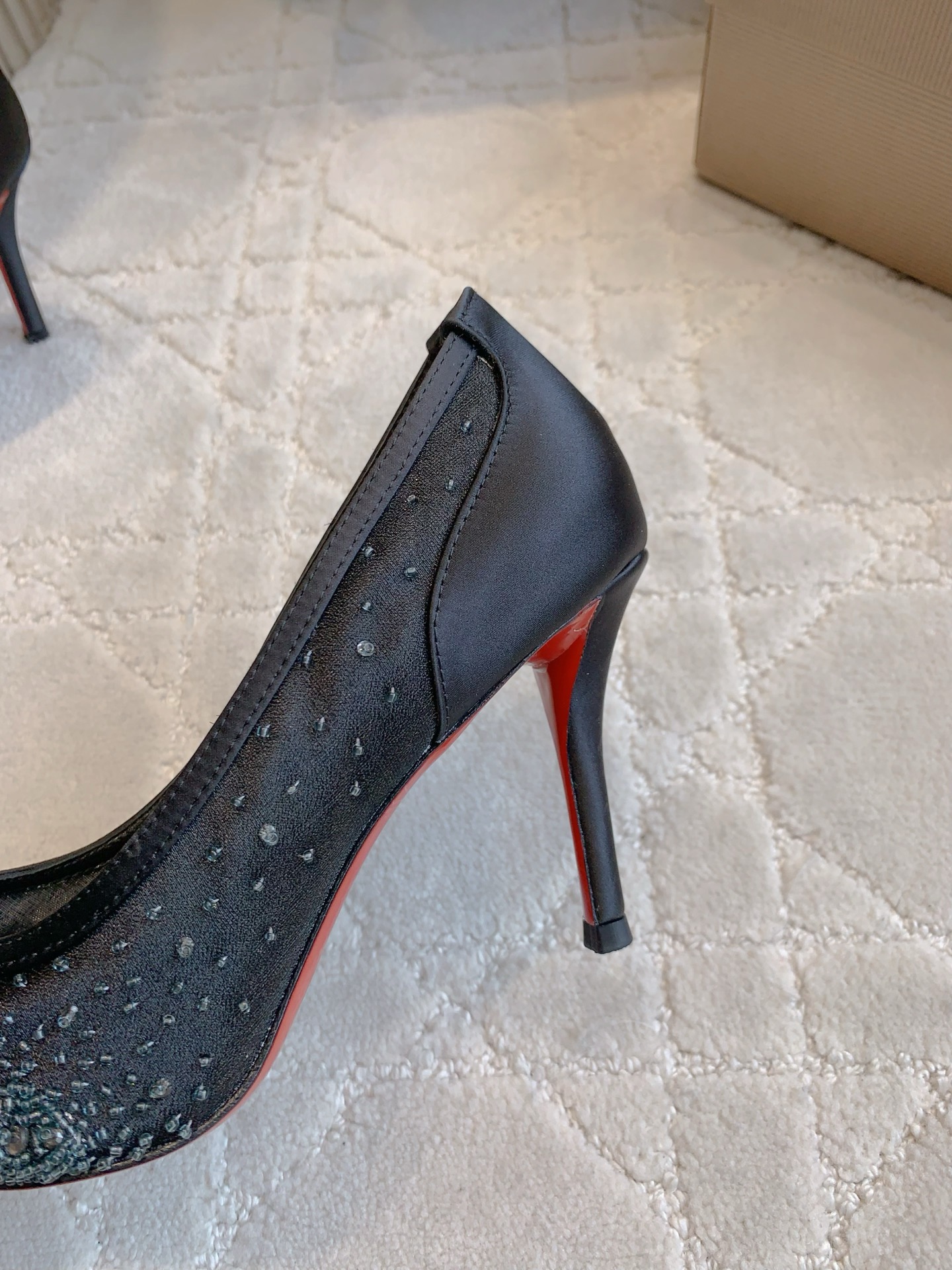 Luxury Handmade High-Heel Shoes by Christian Louboutin: P864 and P912 - 图片 6