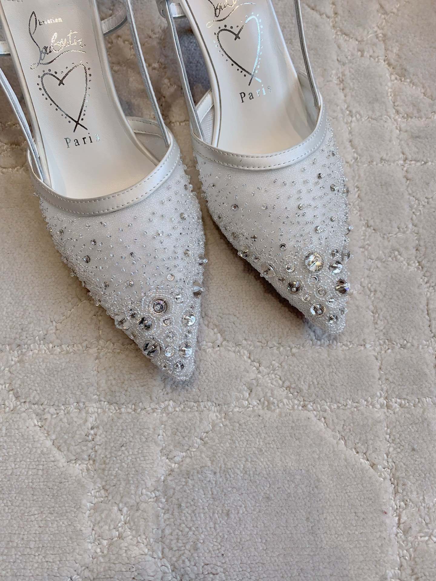 Luxury Handmade High-Heel Shoes with Sparkling Drills and Sheepskin Soles - 图片 4