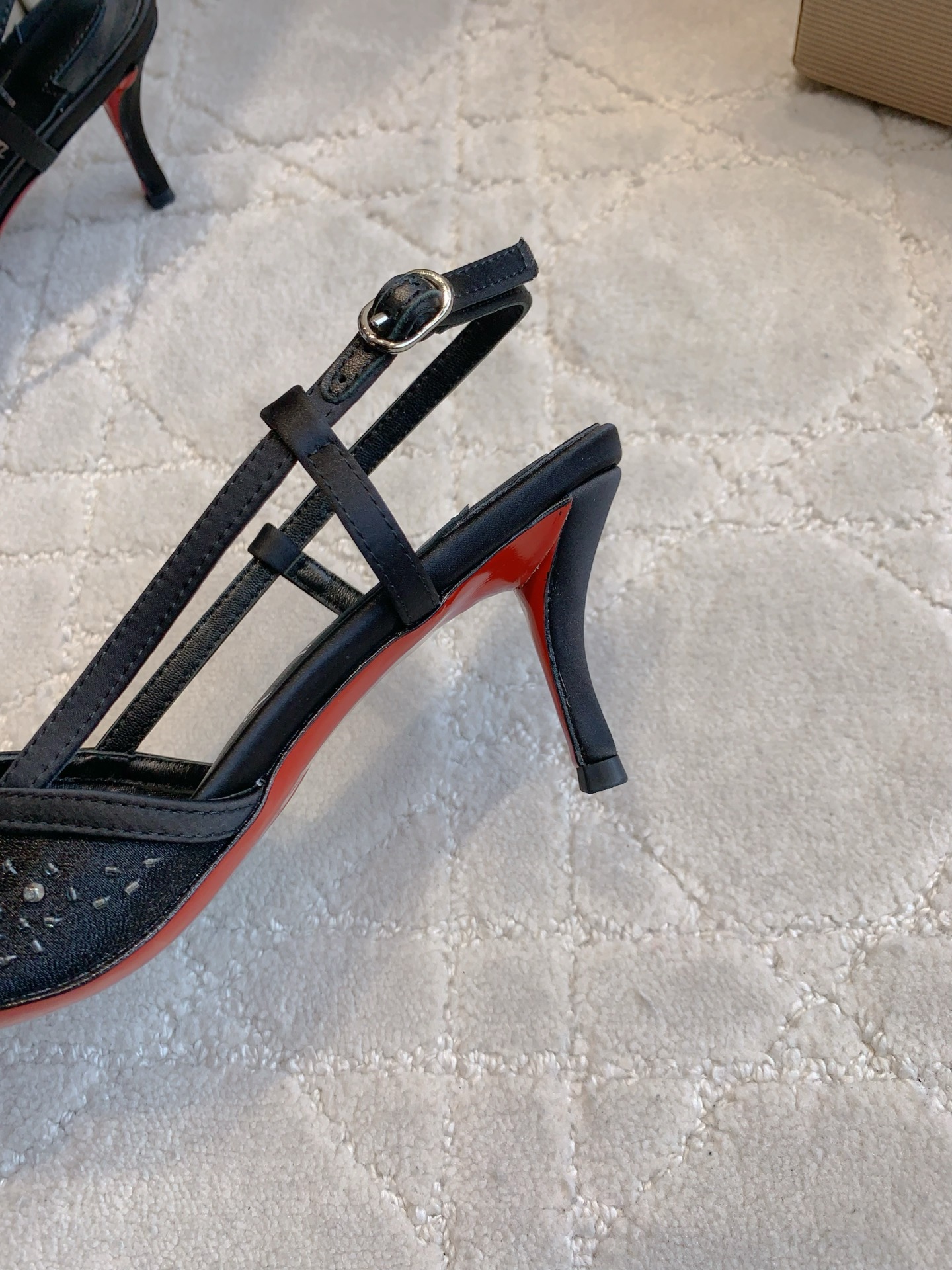 Luxury Handmade High-Heel Shoes with Sparkling Drills and Sheepskin Soles - 图片 6