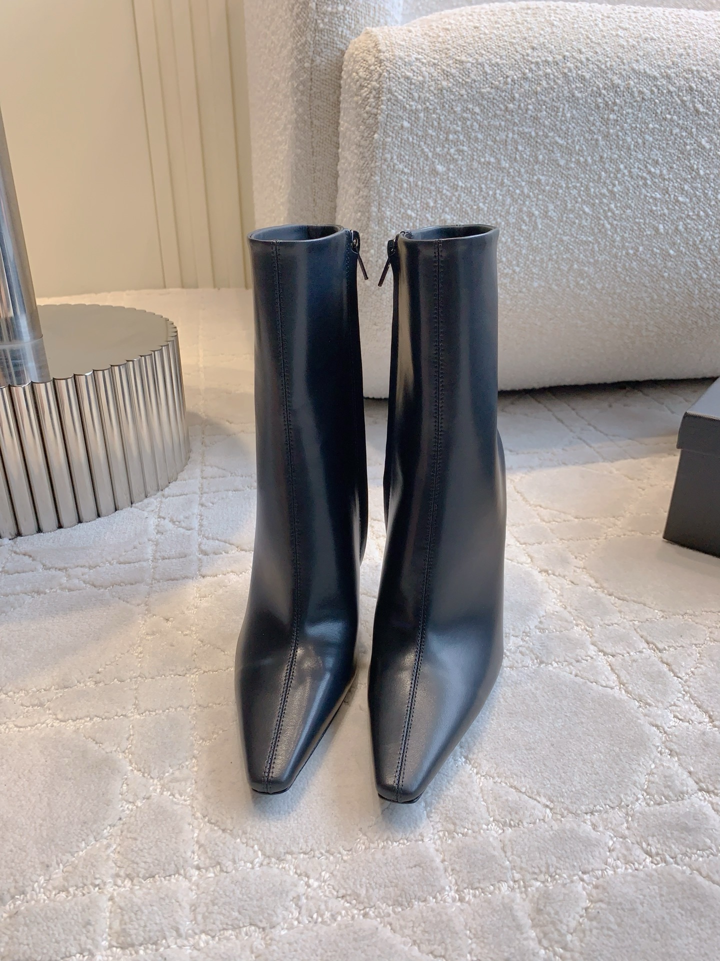 NO:445804,Short boots, long boots, YS* new high heel boots, Yang Shulin understands the most women's hearts, does not accept refutation, super invincible feminine artifact, calfskin upper, cowhide inner, Italian leather outsole, heel height 11cm, size 35-39 (customized for 40), boots, boots, cowhide, Leather soles19860909短靴 长靴 YS*新款高跟长靴 杨树林最懂女人心 不接受反驳 超级无敌女人味神器 鞋面小牛皮 内里牛皮 意大利真皮大底 跟高11cm 尺码35-39（40定做）,靴子,boots,cowhide,Leather soles,Women's Shoes
