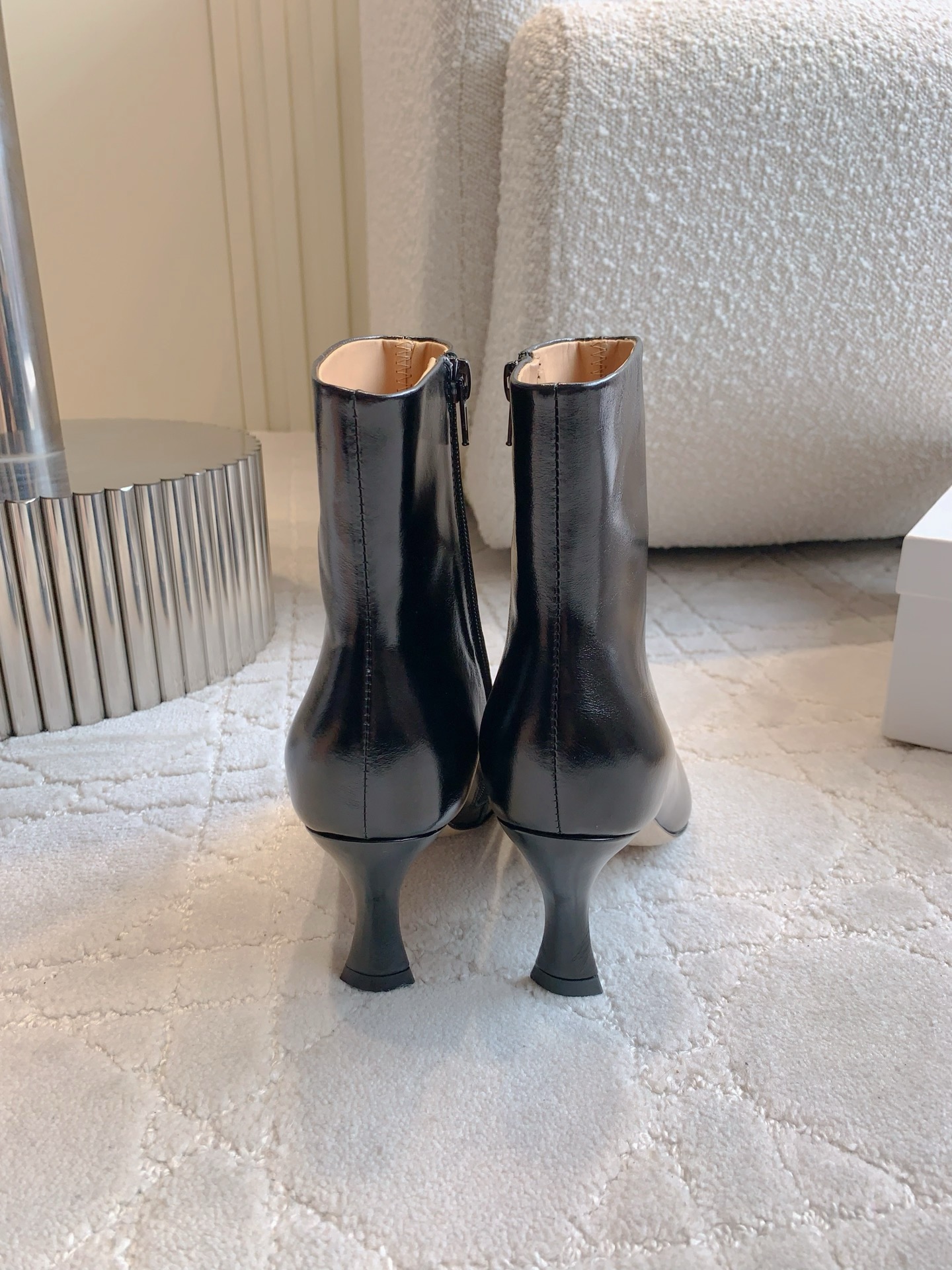 High-Quality Classic Heels and Ankle Boots: Top-of-the-Shoe Pelts, 7.5 cm Tall, Sizes 35-39 - 图片 3