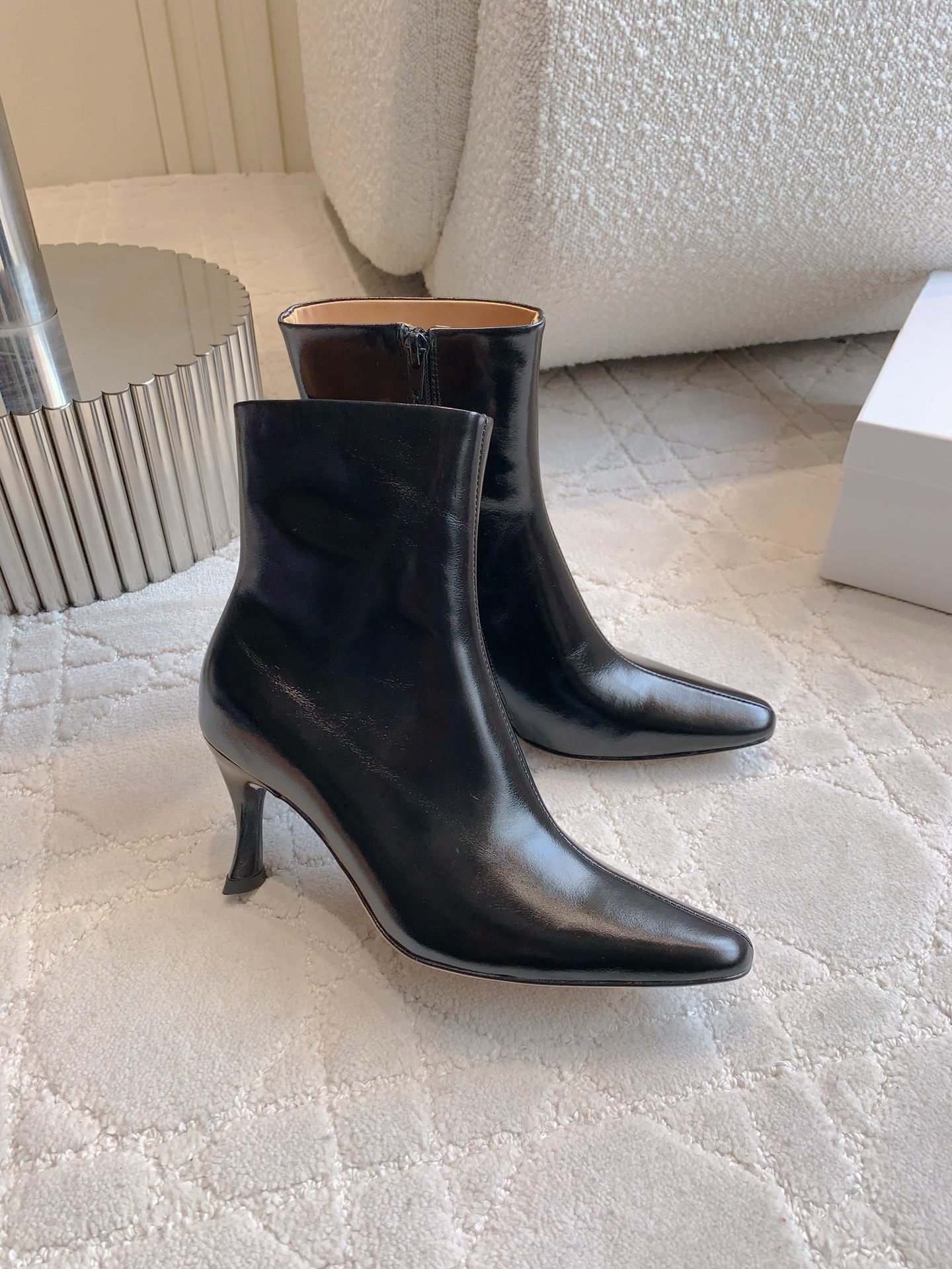 High-Quality Classic Heels and Ankle Boots: Top-of-the-Shoe Pelts, 7.5 cm Tall, Sizes 35-39 - 图片 2