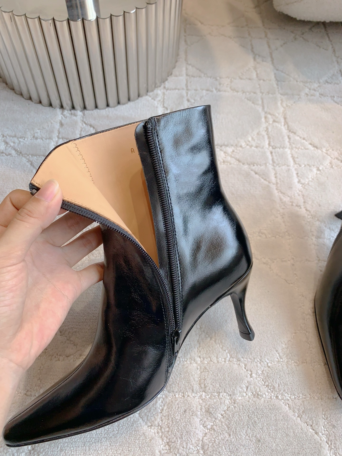 High-Quality Classic Heels and Ankle Boots: Top-of-the-Shoe Pelts, 7.5 cm Tall, Sizes 35-39 - 图片 7