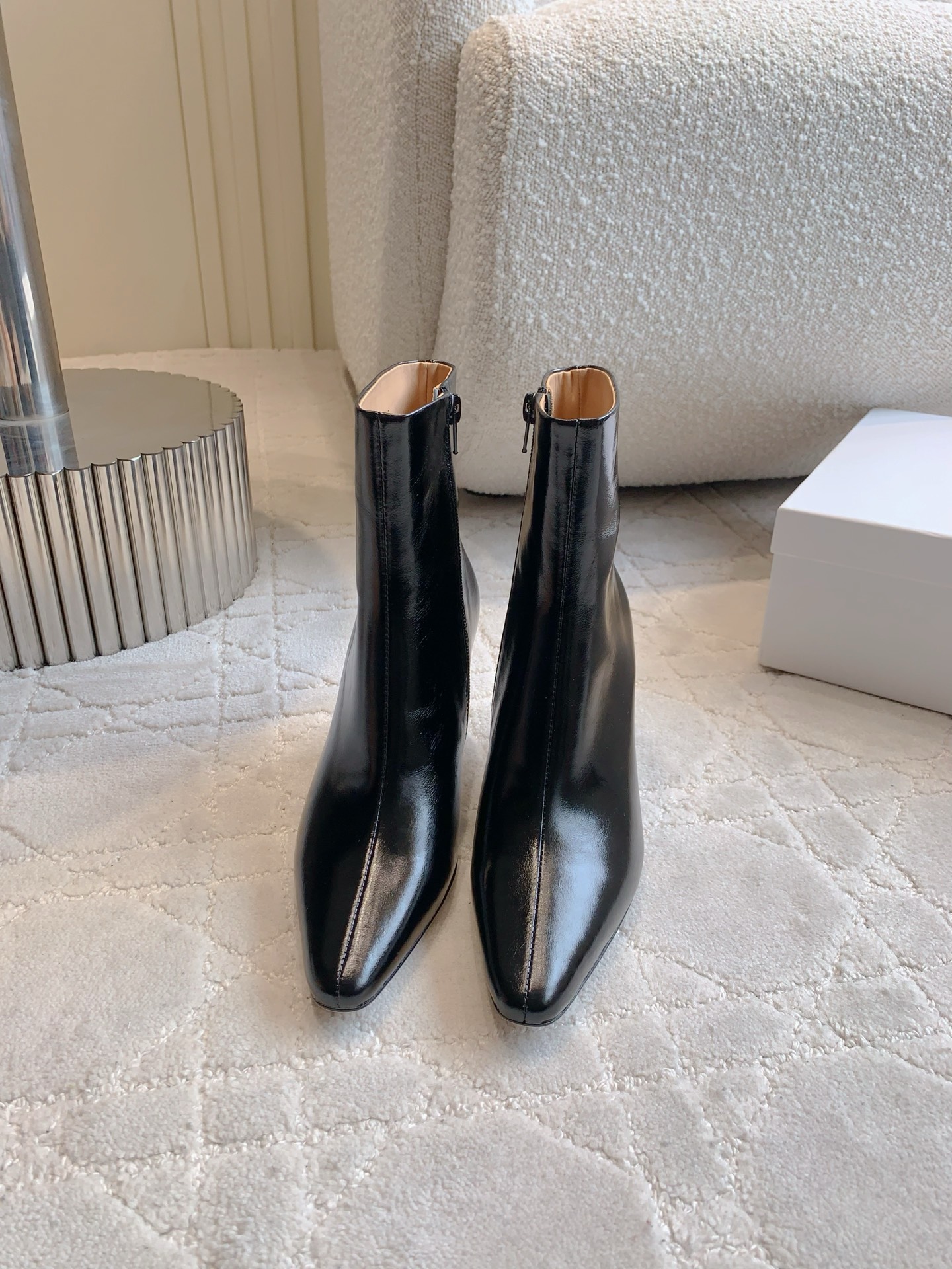 High-Quality Classic Heels and Ankle Boots: Top-of-the-Shoe Pelts, 7.5 cm Tall, Sizes 35-39 - 图片 9