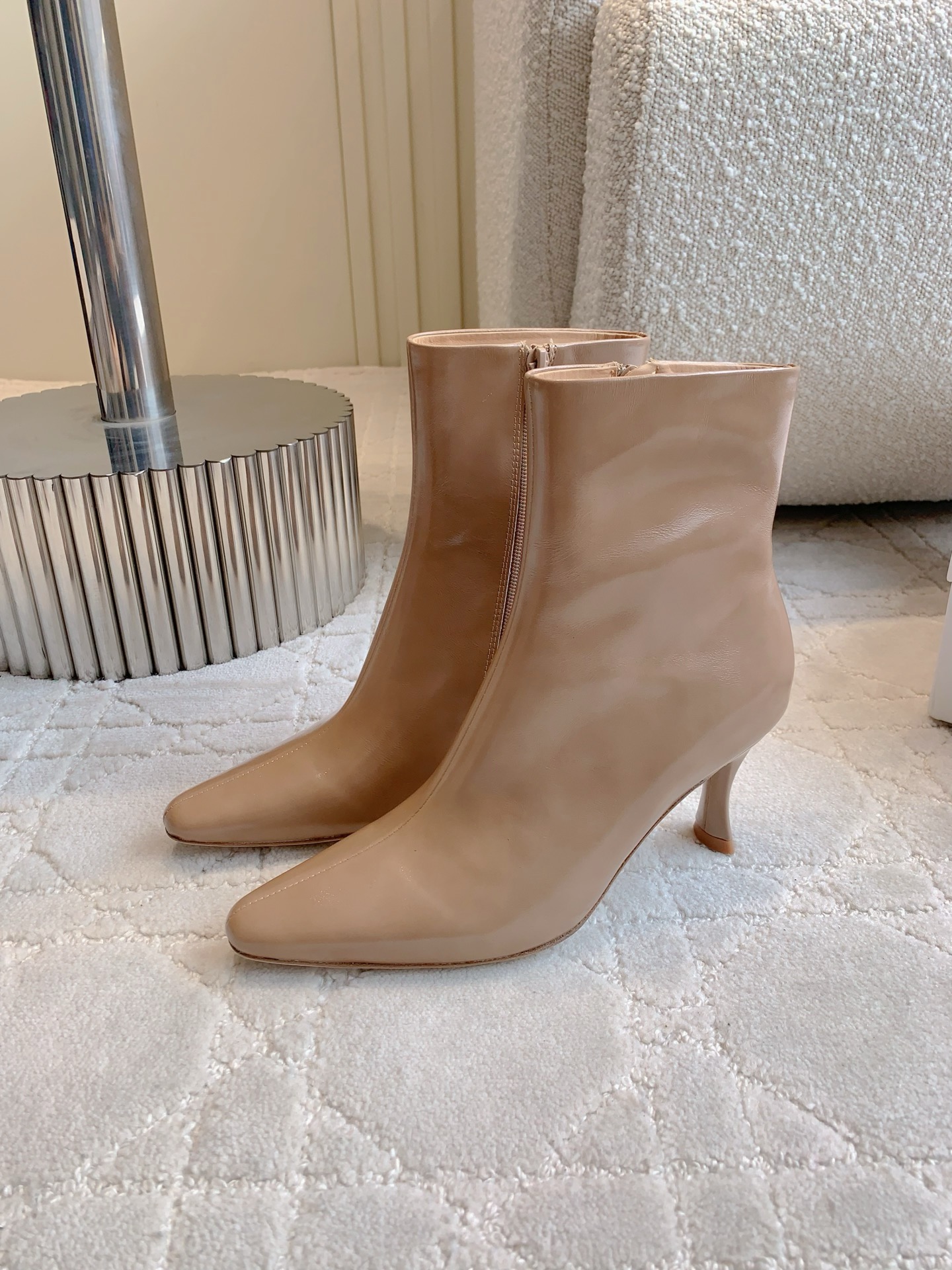High-Quality Classic Heels and Ankle Boots: Top-of-the-Shoe Pelts, 7.5cm Tall, Sizes 35-39
