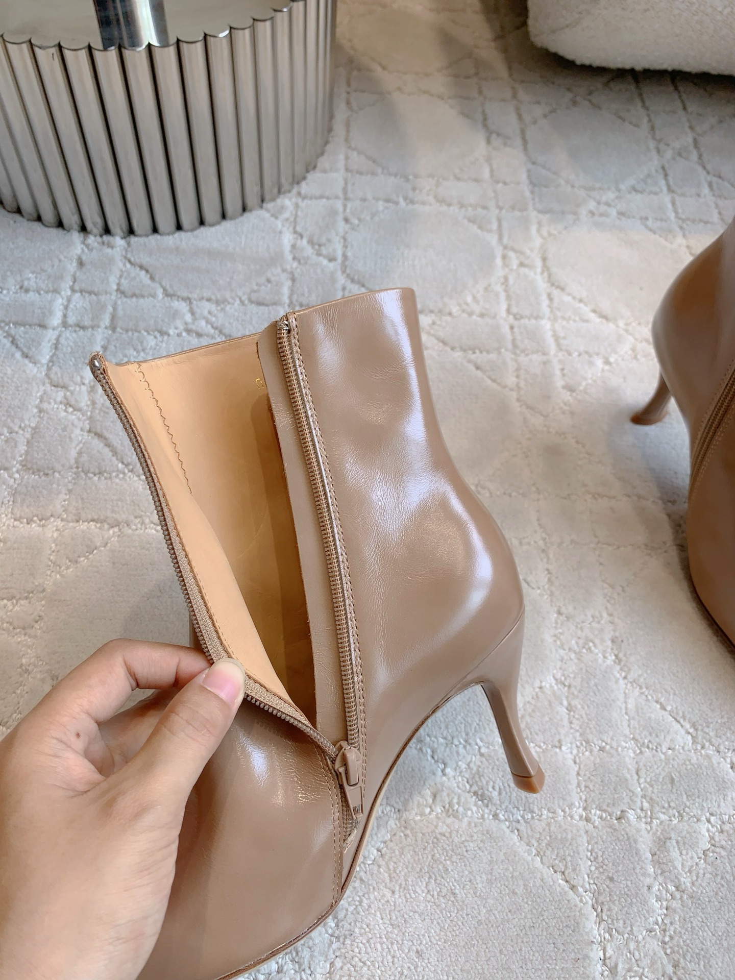 High-Quality Classic Heels and Ankle Boots: Top-of-the-Shoe Pelts, 7.5cm Tall, Sizes 35-39 - 图片 7