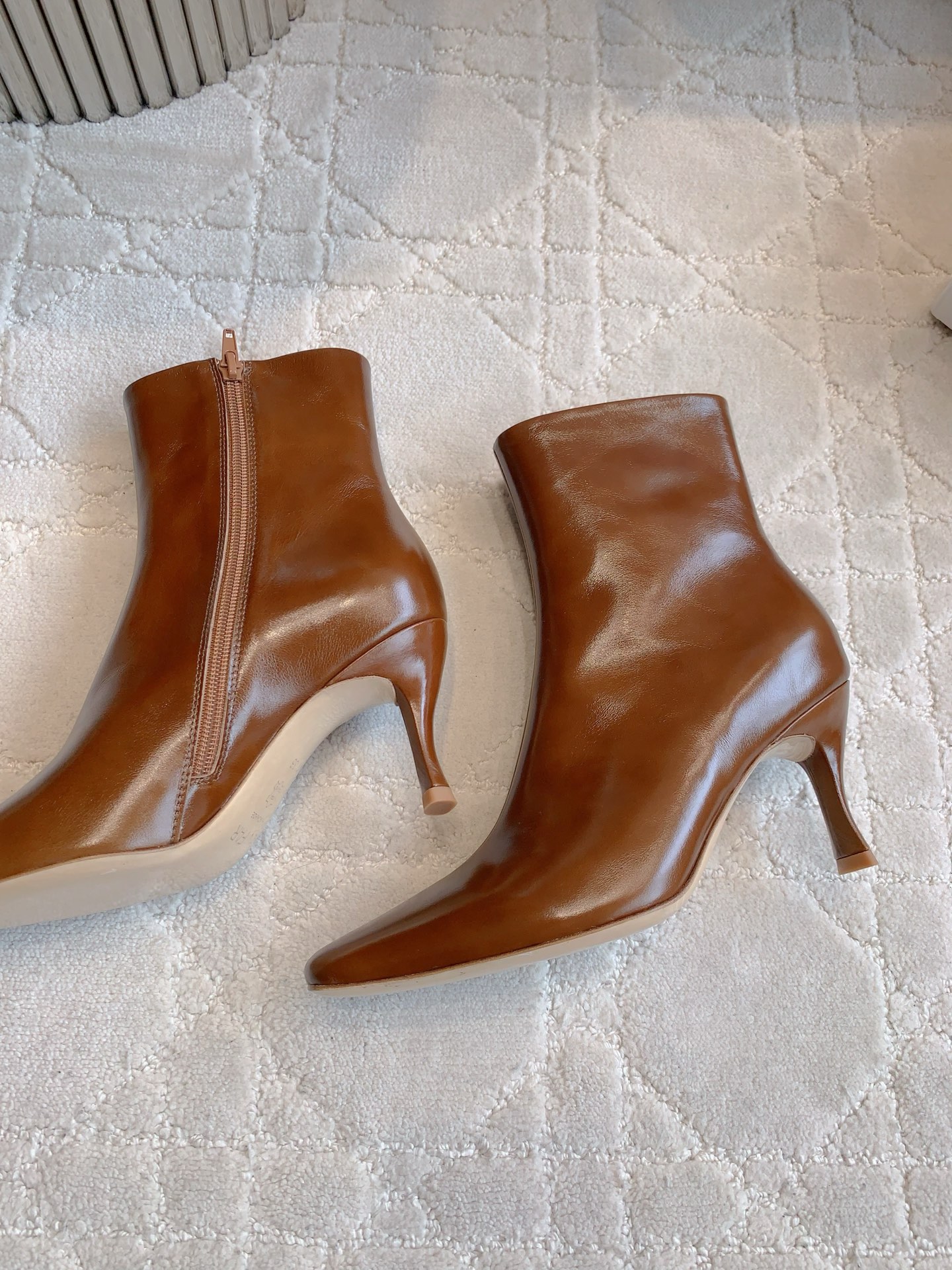 High-Quality Classic Heels and Ankle Boots in Various Sizes – 7.5cm Tall (840) - 图片 4