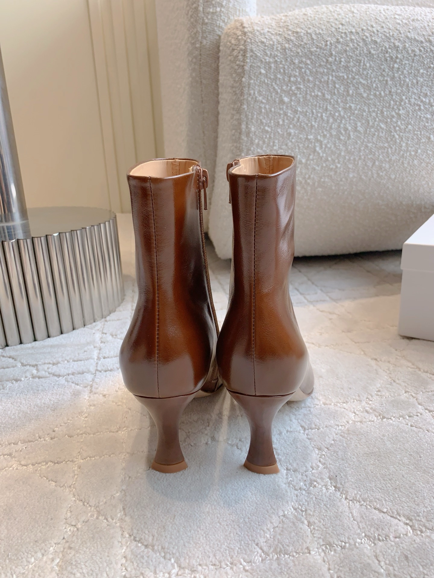 High-Quality Classic Heels and Ankle Boots in Various Sizes – 7.5cm Tall (840) - 图片 3