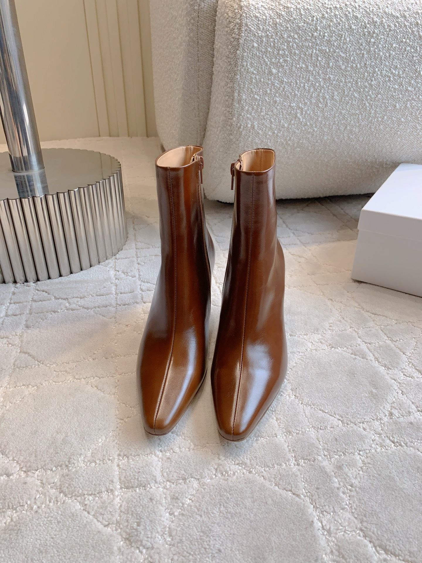 High-Quality Classic Heels and Ankle Boots in Various Sizes – 7.5cm Tall (840) - 图片 9