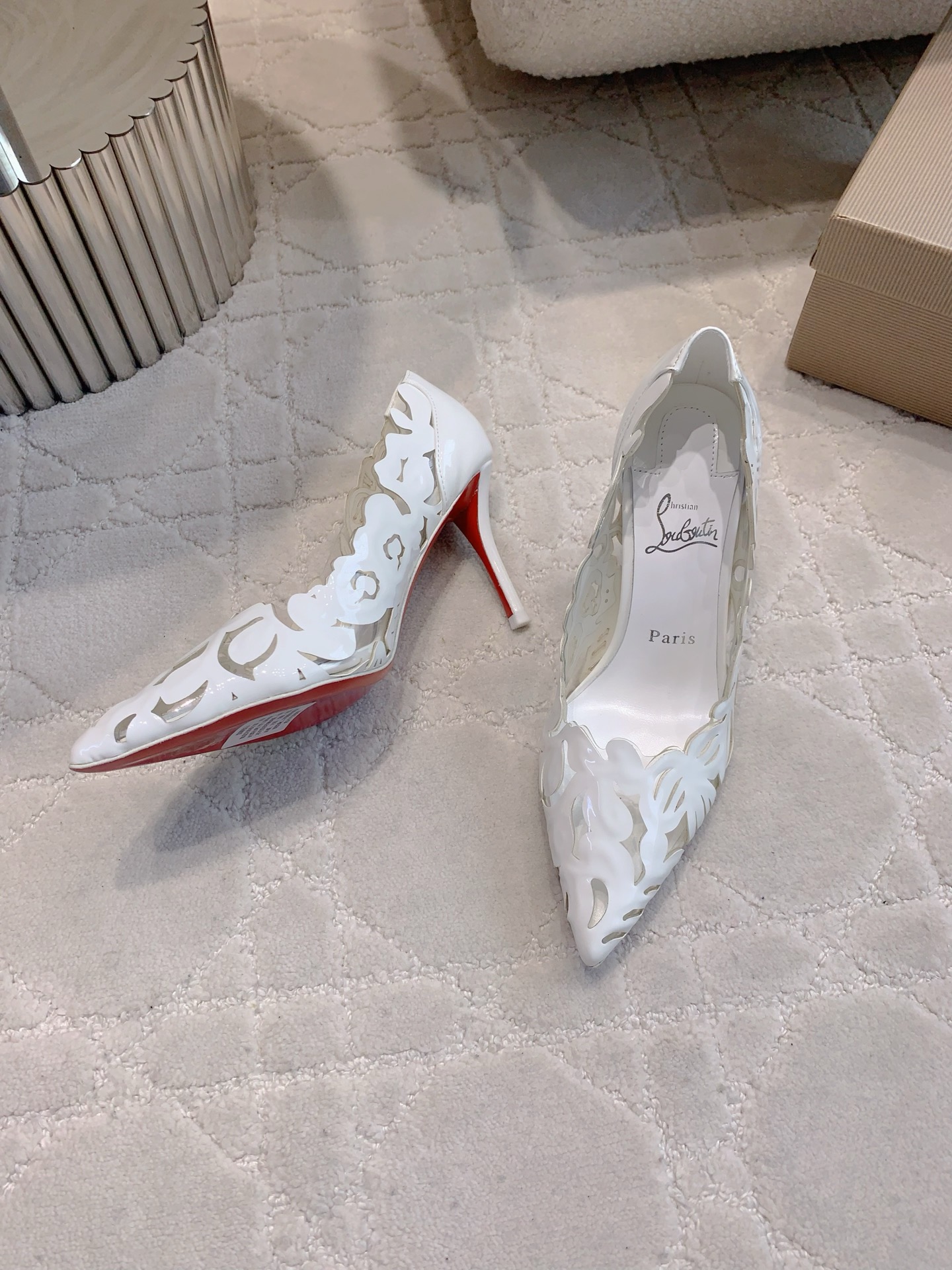 Christian Louboutin’s New Heels: P792 and P816 Single Shoes Collection - 图片 4