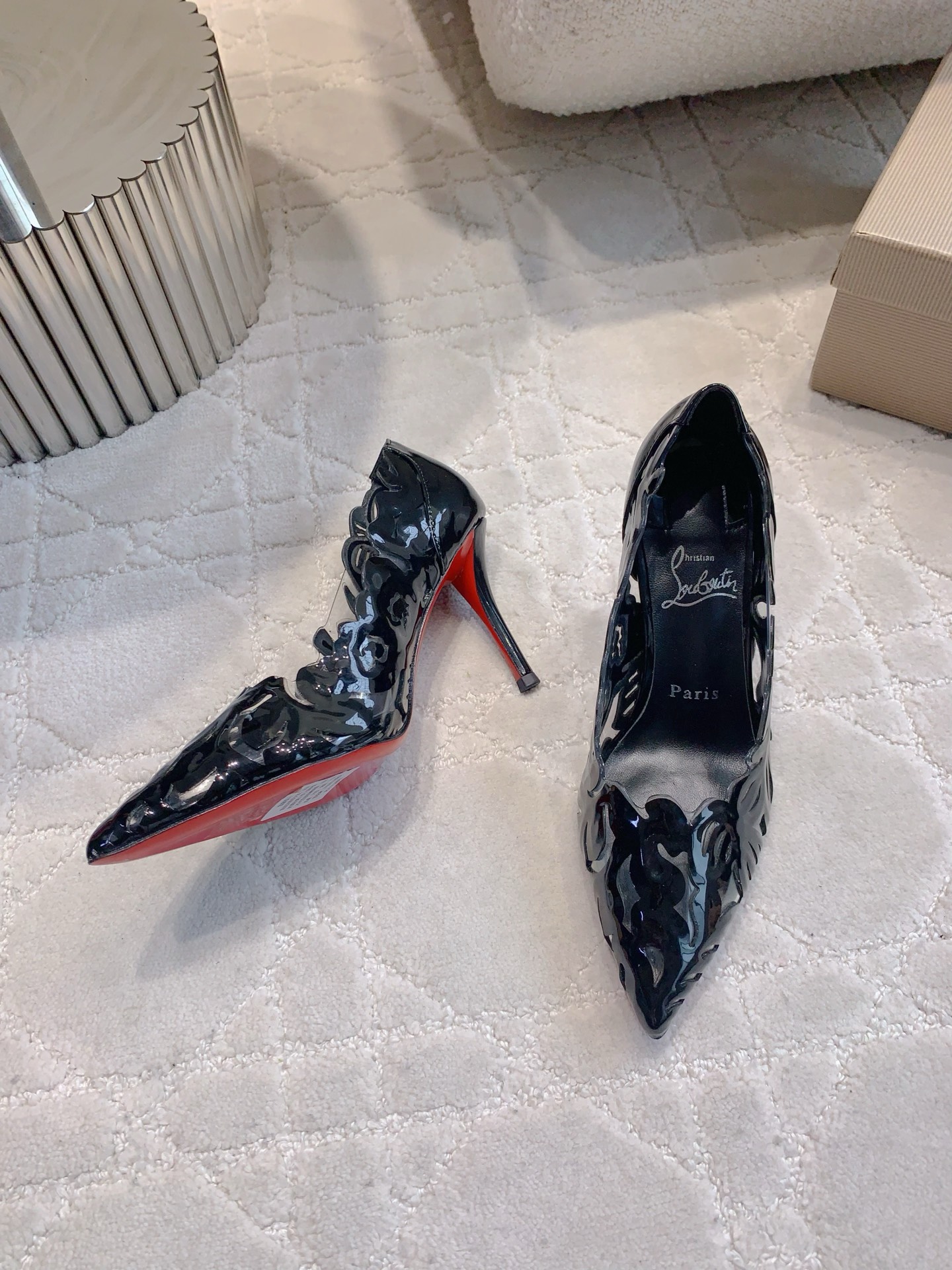Christian Louboutin: P792 and P816 Heels Collection – Smooth, Sexy, Classic Styles - 图片 4