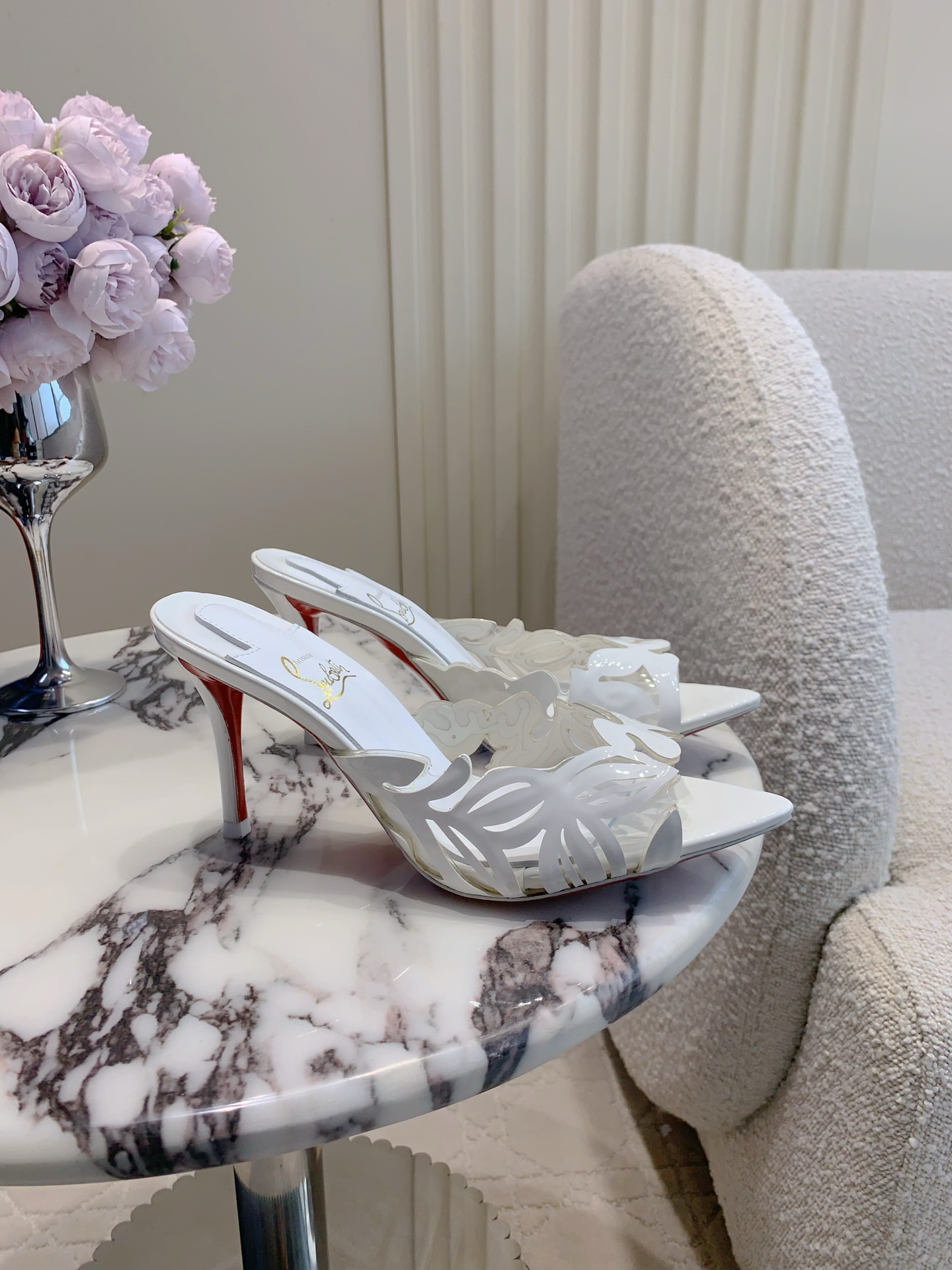 Christian Louboutin’s New Sexy Heels Collection: P792 and P816 Styles - 图片 2