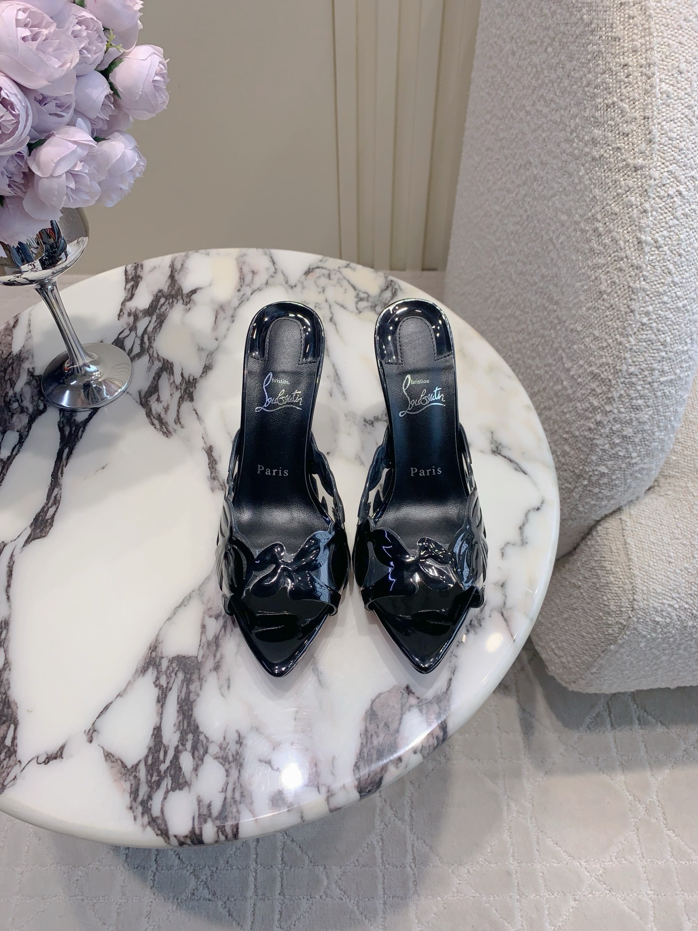 Christian Louboutin’s New Sexy Heels: P792 and P816 Single Shoes - 图片 2