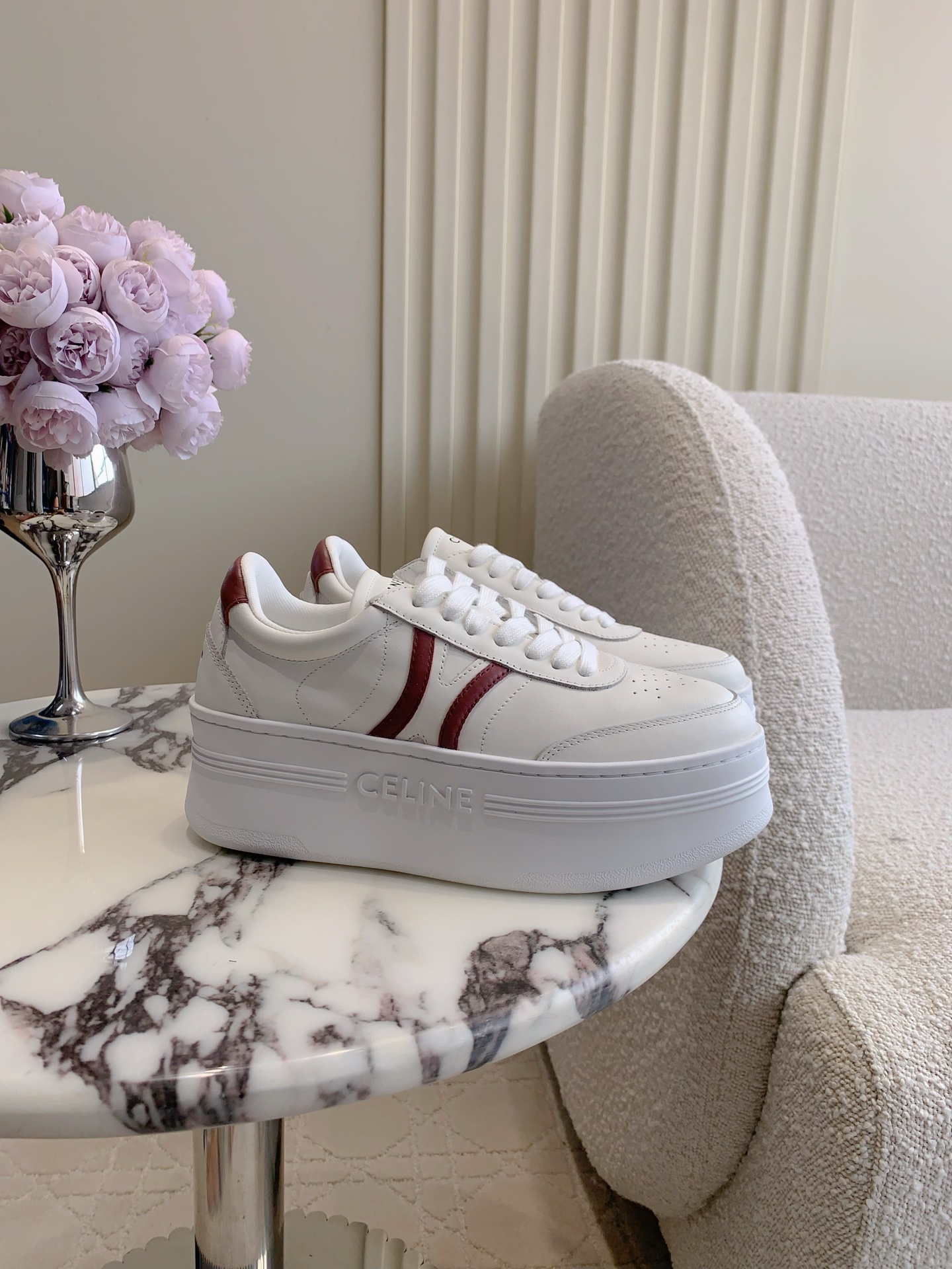 NO:468343,CELIN* new thick-soled shoes, classic color matching, unmatched, long legs instantly when you put your feet on, cowhide upper, breathable mesh inside, original mold-opening sole, size 35-39 (customized for 40), casual shoes/sports shoes, celine, sneakers, cowhide19860909CELIN*新款厚底鞋 经典配色 百搭不过时 上脚秒变大长腿 鞋面牛皮 内里透气网面 原版开模大底 尺码35-39（40定做）,休闲鞋/运动鞋,celine,sneakers,cowhide,Women's Shoes