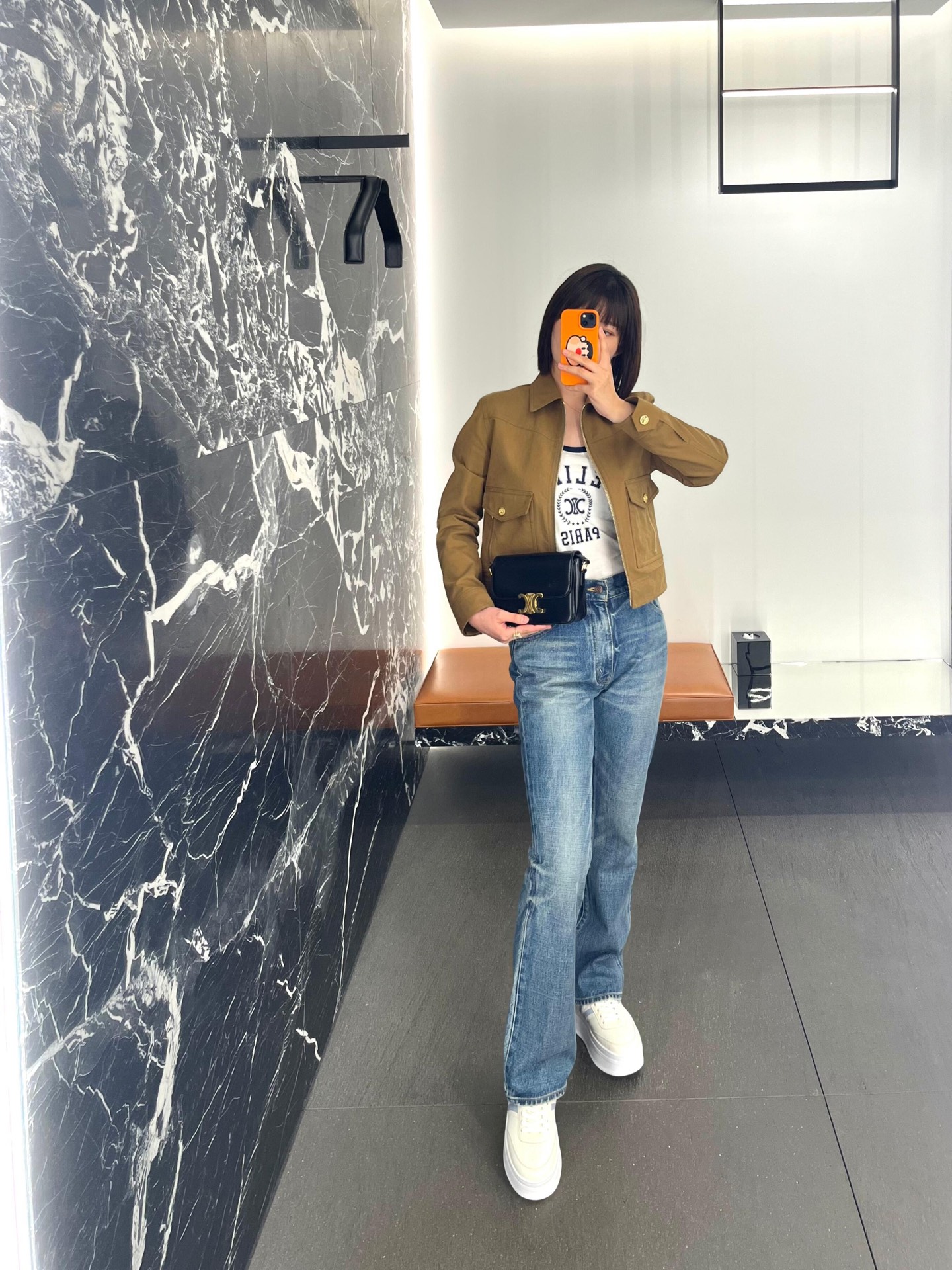 NO:468354,Footwear demonstration, casual shoes/sports shoes, sneakers19860909上脚示范,休闲鞋/运动鞋,sneakers,Women's Shoes