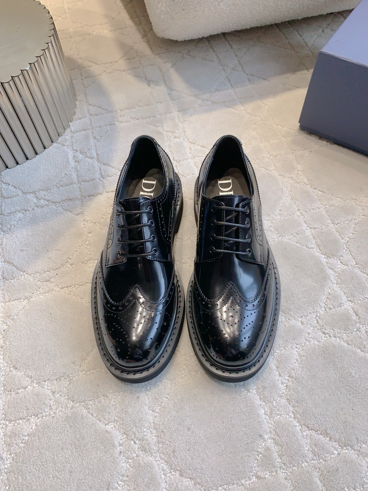 NO:479701,Top version Dio* Men's formal leather shoes Handmade shoes Top quality ZP replica Shows male taste Top quality cowhide fabric top cowhide inner foot padded cowhide Original open mold outsole Size 39-44 (custom made of 45), loafers, dior, loafers, cowhide19860909顶级版本 Dio* 男士正装皮鞋 手工鞋 顶级品质 ZP复刻 彰显男性品味 面料顶级牛皮 内里垫脚牛皮 原版开模大底 尺码39-44（45定做）,乐福鞋,dior,loafers,cowhide,Women's Shoes