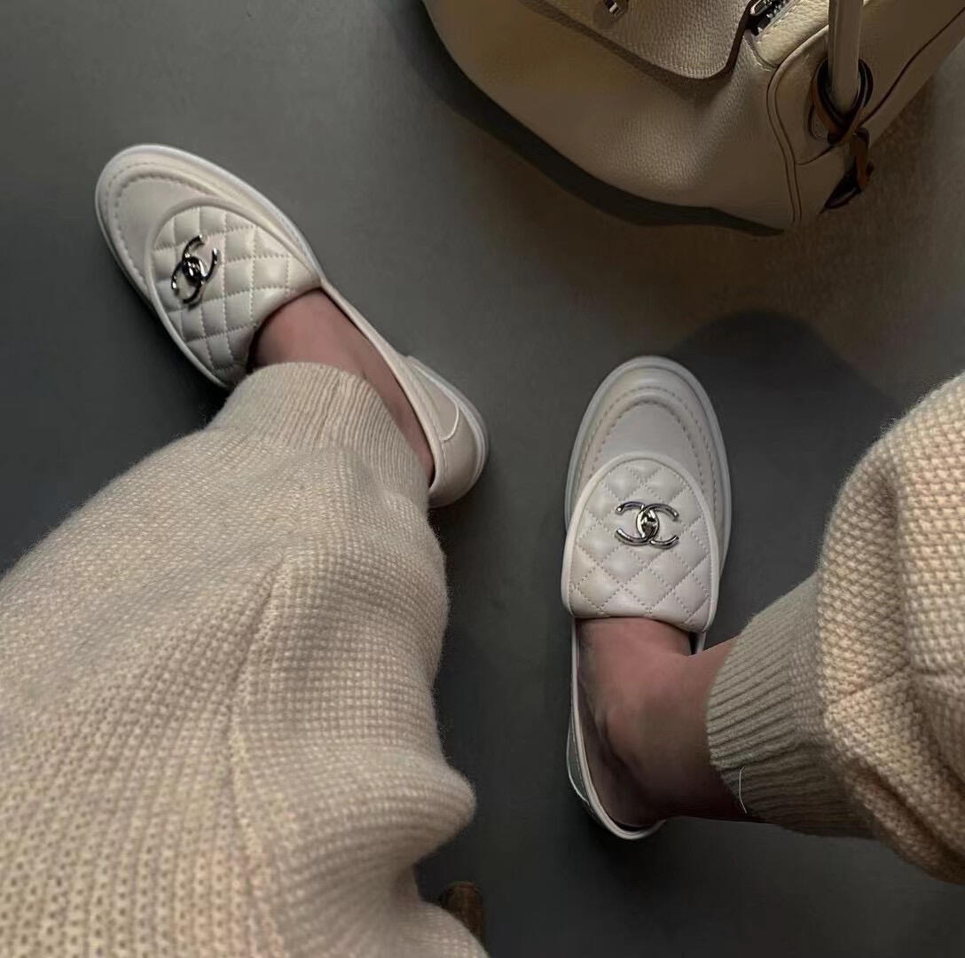 NO:487783,Demonstration of footwear, loafers, loafers19860909上脚示范,乐福鞋,loafers,Women's Shoes