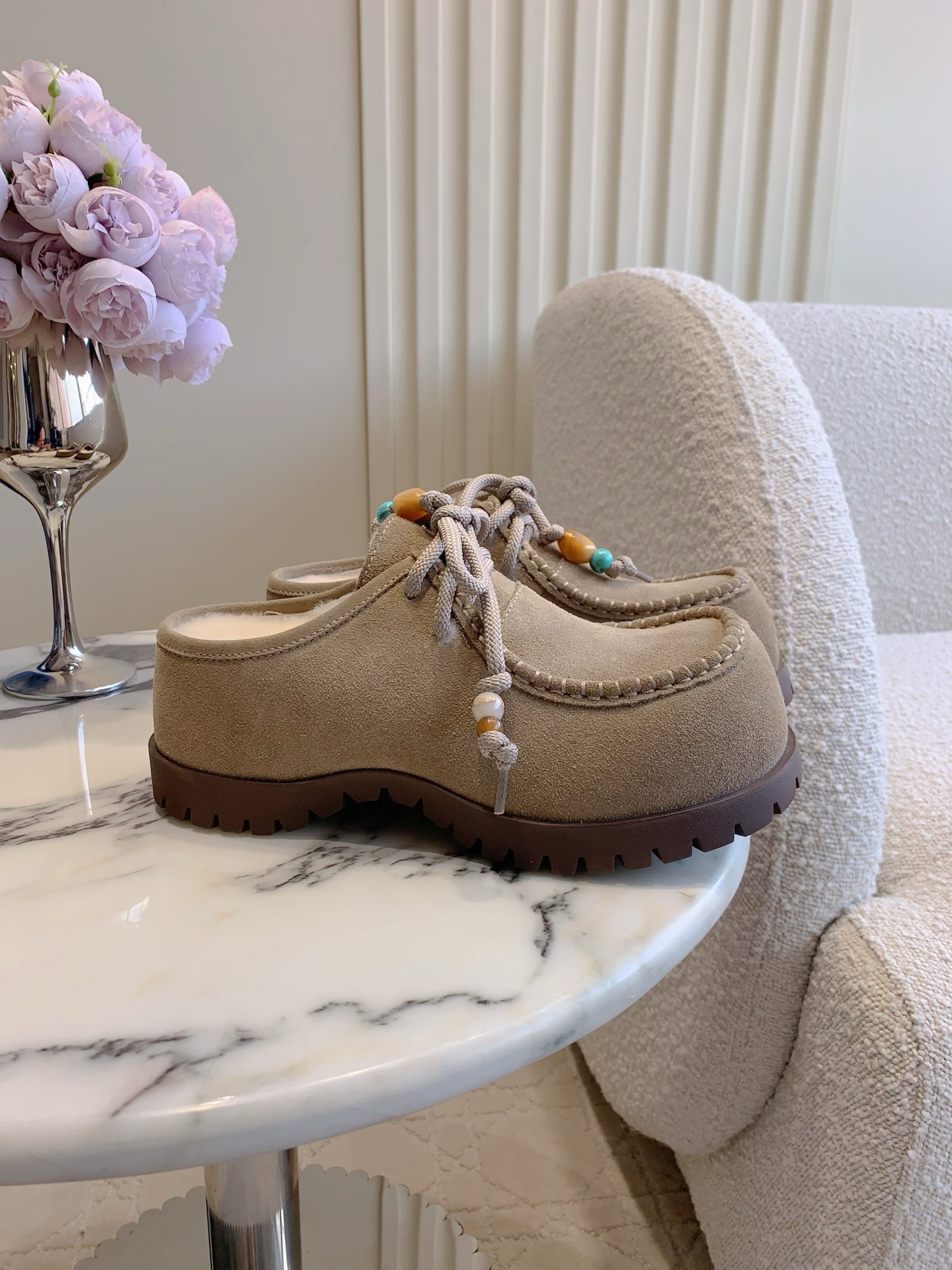 NO:616461,UGG's new wool warm thick-soled casual shoes, super thick and warm, classic and versatile, cowhide upper, imported Australian one-piece sheepskin lining, size 35-39 (custom-made for 40), semi-shoes, cowhide, sheepskin19860909UGG新款羊毛保暖厚底休闲鞋 超级厚实保暖 经典百搭款 鞋面牛皮 内里垫脚进口澳洲一体羊皮毛 尺码35-39（40定做）,半拖毛毛鞋,cowhide,sheepskin,Women's Shoes