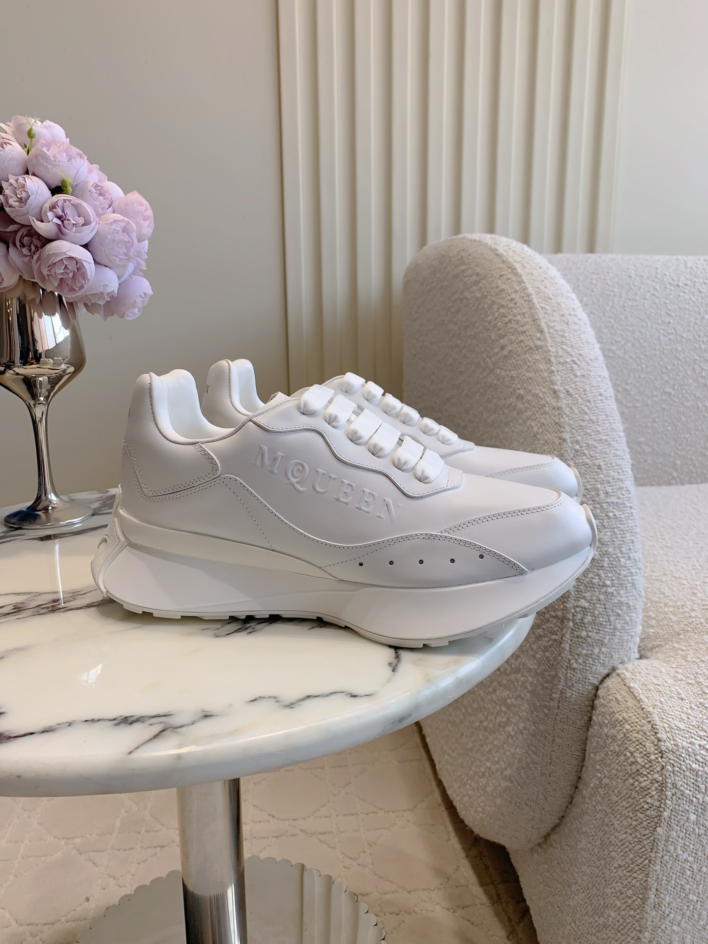 NO:562887,Top version of Alexander McQUEE's latest thick-soled sneakers, top quality for couples!  Original calfskin upper, top-grade hybrid sheepskin lining, original molded outsole, women's model 35-39 (customized at 40), men's model 39-44 (customized at 45, 46, 47), casual shoes/sports shoes, sneakers, cowhide, sheepskin19860909顶级版本 Alexander McQUEE*新款厚底运动鞋 情侣款顶级品质！ 鞋面原版小牛皮 内里垫脚顶级混种羊皮 原版开模大底 女款35-39（40定做）男款39-44（45 46 47定做）,休闲鞋/运动鞋,sneakers,cowhide,sheepskin,Women's Shoes