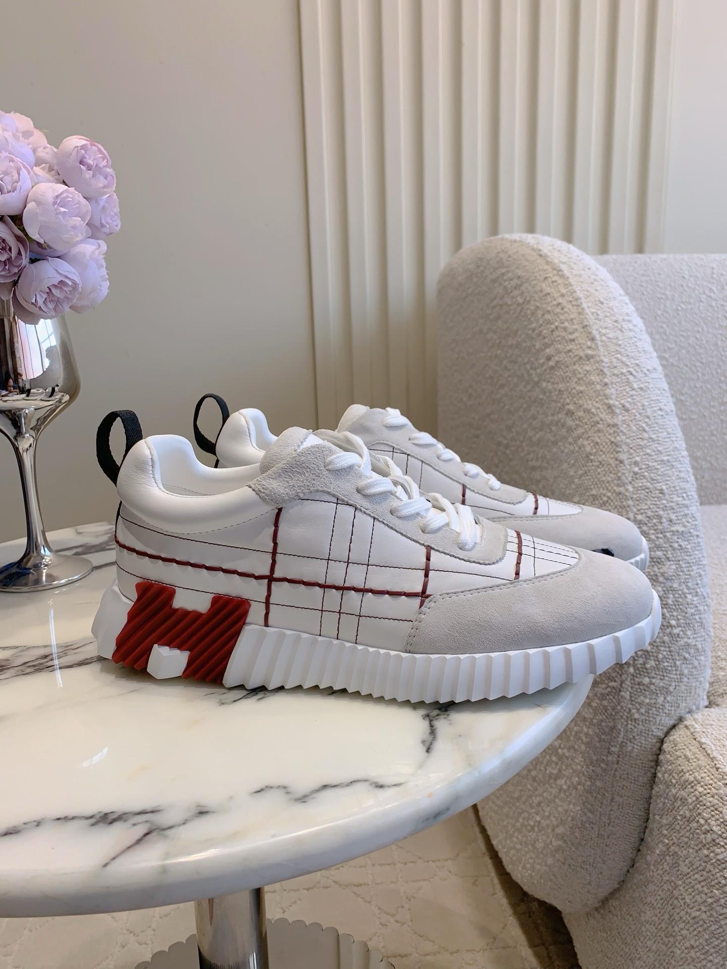 NO:613528,Top version Herme's first choice for stocking shoes!  The most popular couple's model in the counter is the H family's classic model. It comes in many colors every season. It is definitely one of the most worth buying products. If you meet any gods or goddesses! Don't miss it!  !  It is super light and super comfortable. Women's size 35-39 (40 customized) Men's size 39-44 (45 46 customized), casual shoes/sports shoes, hermes, sneakers19860909顶级版本 Herme*家配货首选鞋履！专柜大热情侣款 H家经典款.每一季都会出很多颜色 绝对是最值得买的配货之一 有遇到的男神女神!真的不要错过！！ 他超轻、超舒适 女码35-39（40定做）男码39-44（45 46定做）,休闲鞋/运动鞋,hermes,sneakers,Women's Shoes