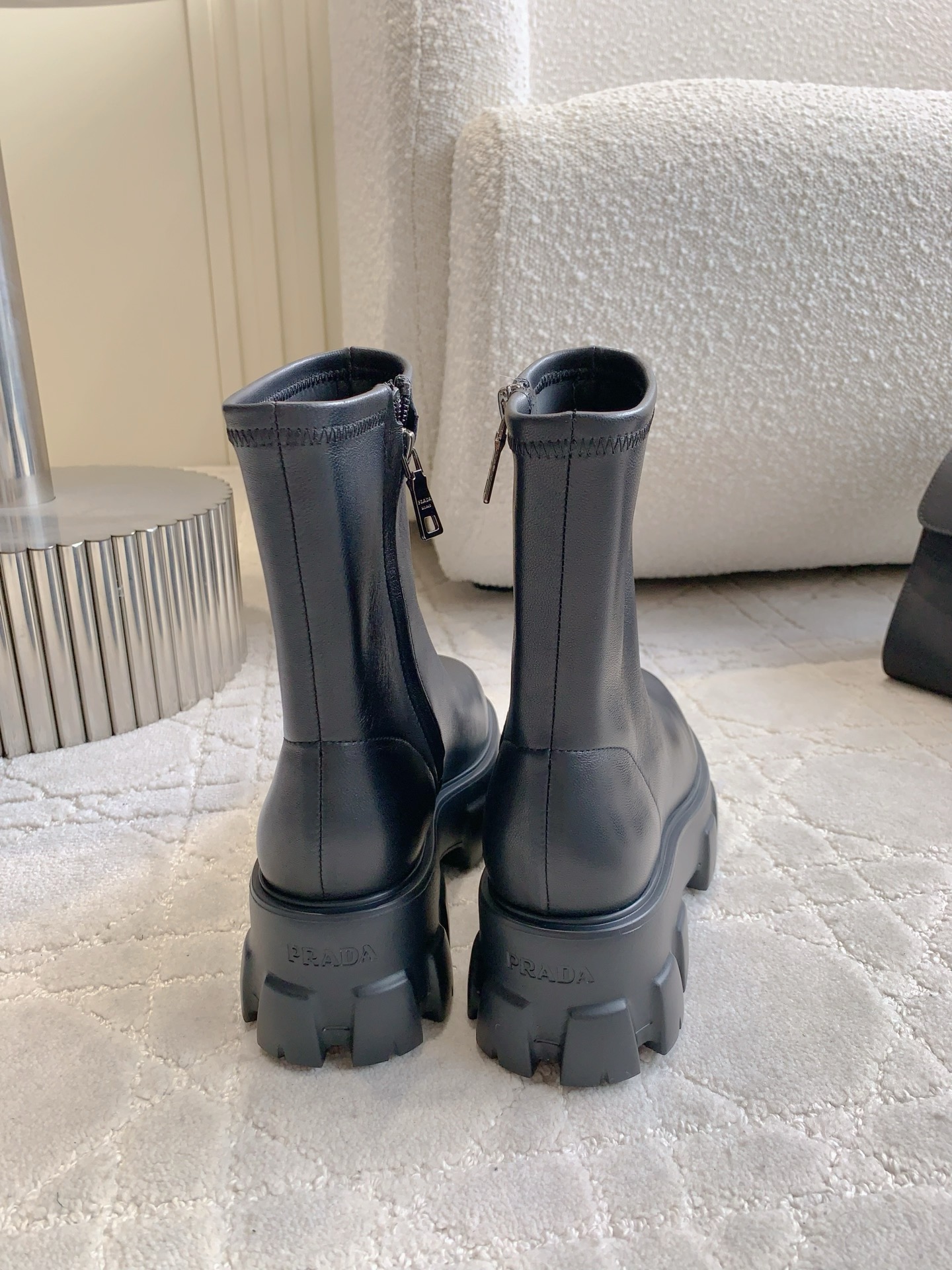 Ботинки Prada