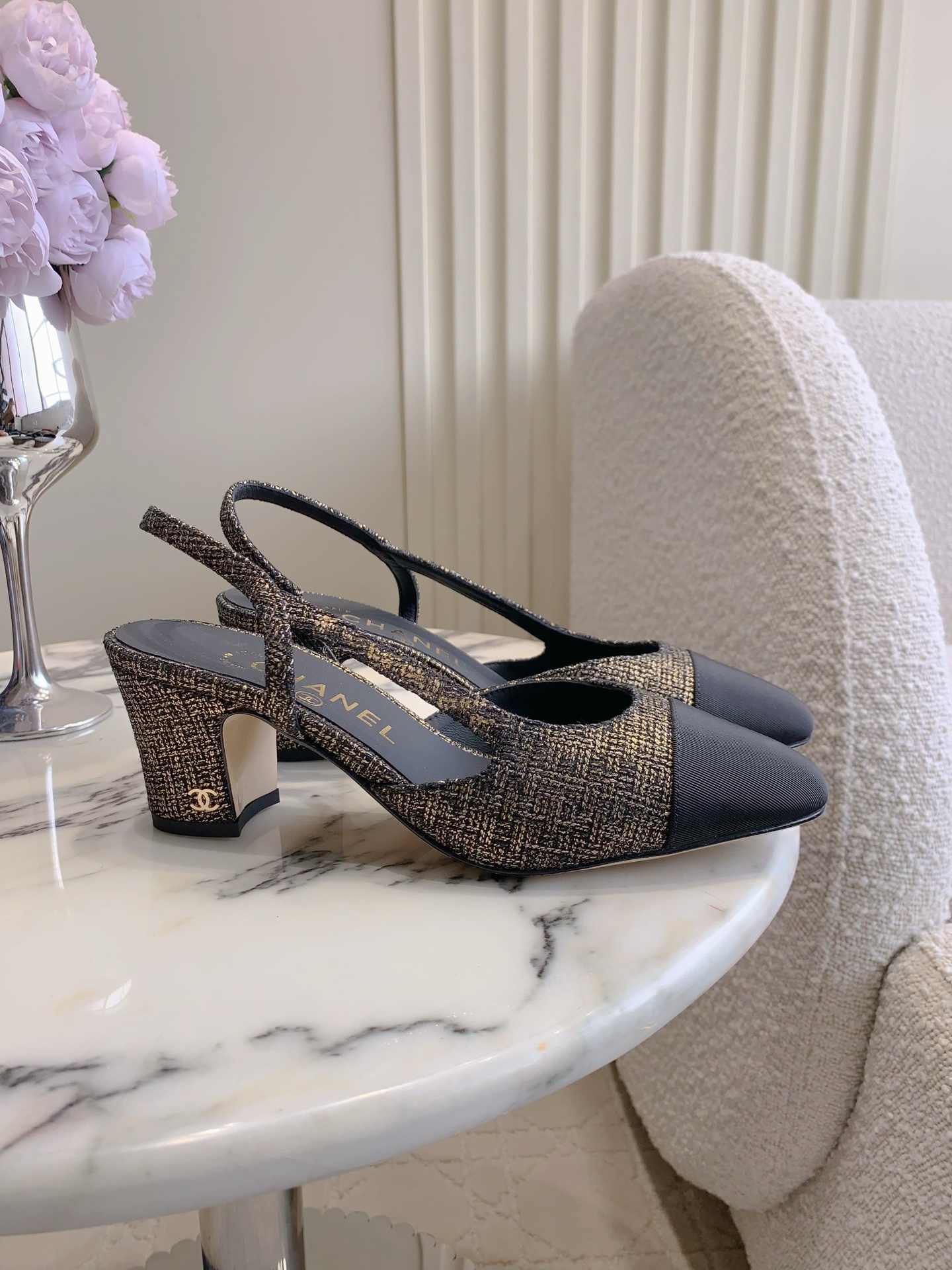 NO:630710,CHANE's latest ballet shoes Slingback, classic, simple and versatile, easy to wear and timeless, perfect comfort, tweed upper, sheepskin lining, Italian leather outsole, flat/5.5cm, size 35-39 (34 40 41 42 customized), ballet shoes, chanel, sheepskin, Leather soles19860909CHANE*新款芭蕾鞋 Slingback 经典简约百搭 好穿不过时 舒适度满分 鞋面粗花呢 内里垫脚羊皮 意大利真皮大底 平底/5.5cm 尺码35-39（34 40 41 42定做）,芭蕾舞鞋,chanel,sheepskin,Leather soles,Women's Shoes