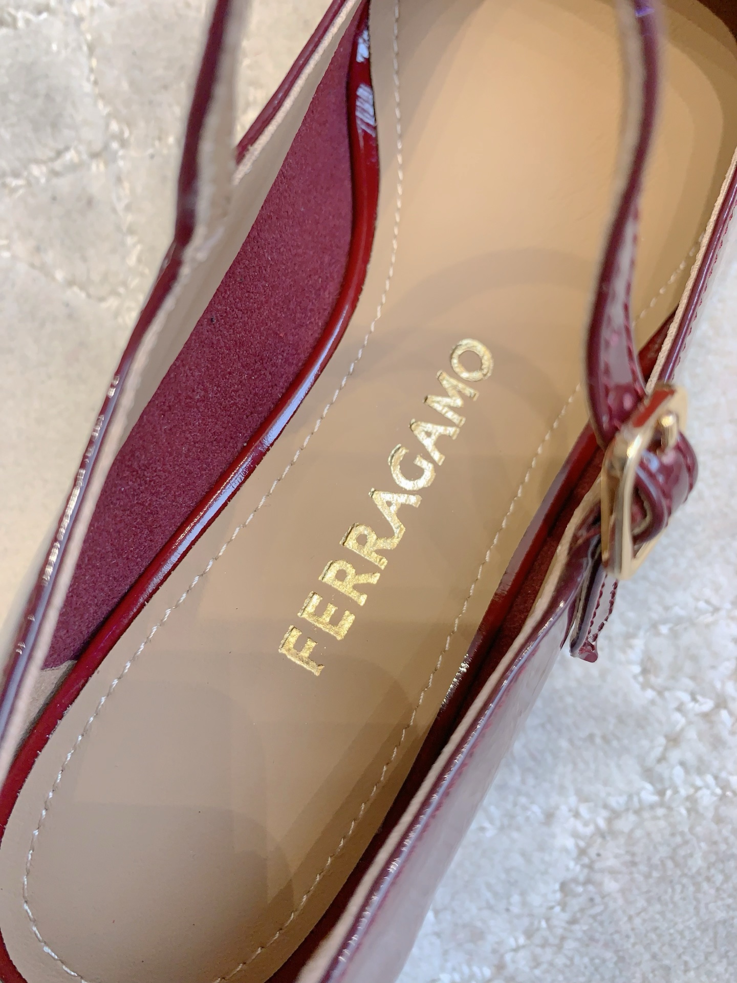Ferragamo Salvatore Ferragam*SF新款蝴蝶结玛丽珍鞋 简单的设计 集优雅与舒适度为一体 都可以体现出你的高贵典雅气质 版型非常修脚 上脚更美