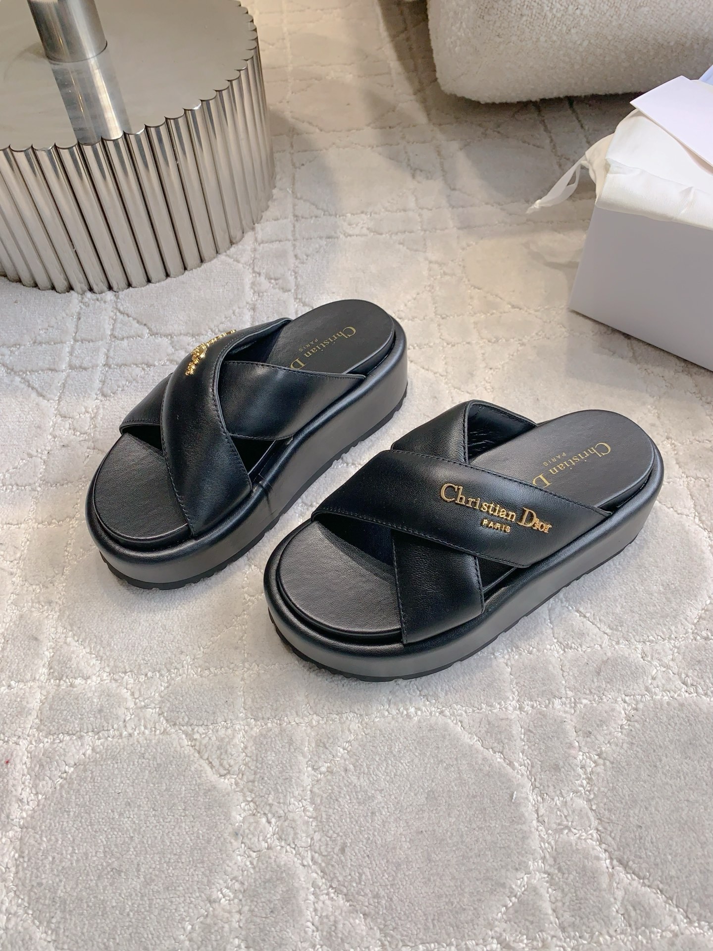 Шлёпанцы Dior
