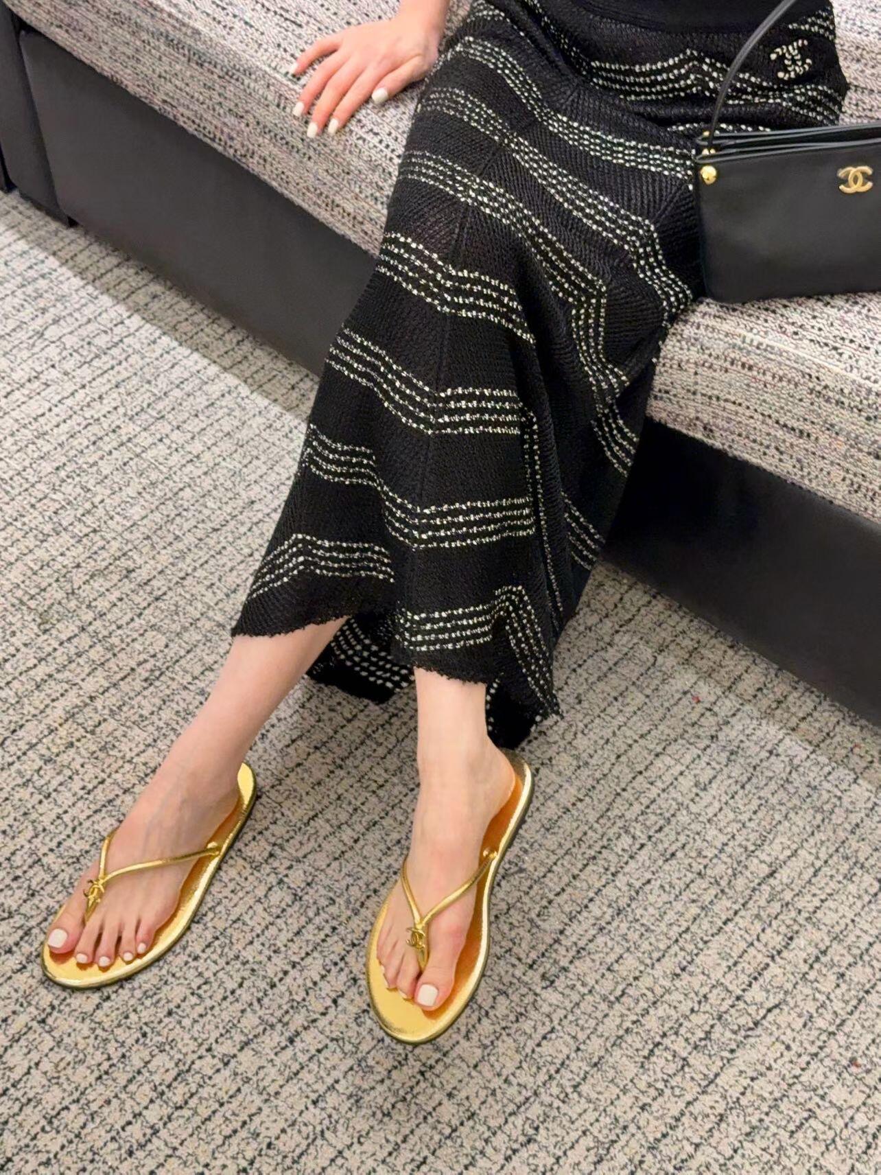 NO:787289,On-foot demonstration, split-toe shoes19860909上脚示范,分趾鞋,Women's Shoes