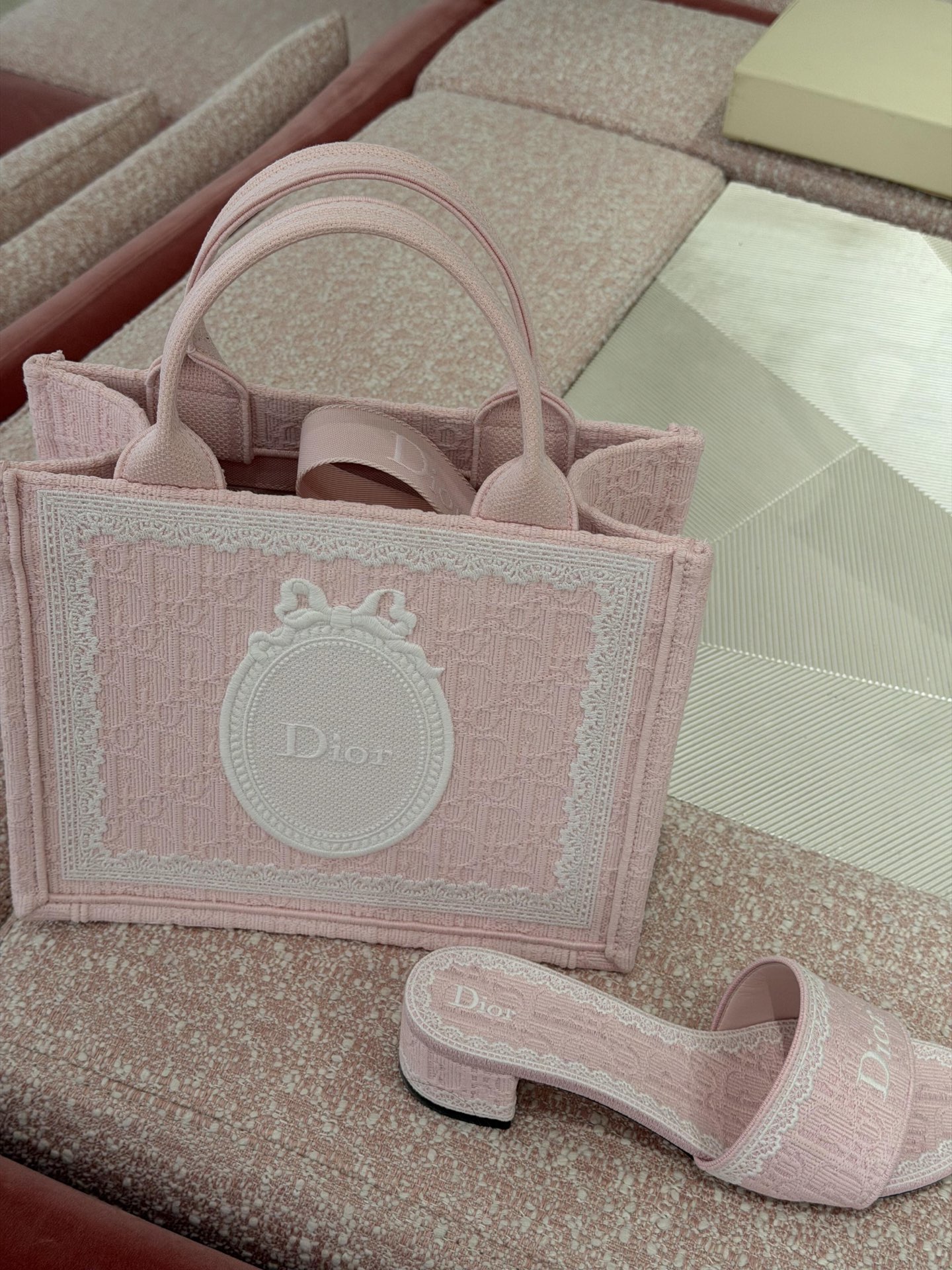 NO:788400,Counter pictures, slippers, slippers19860909专柜图,拖鞋,slippers,Women's Shoes