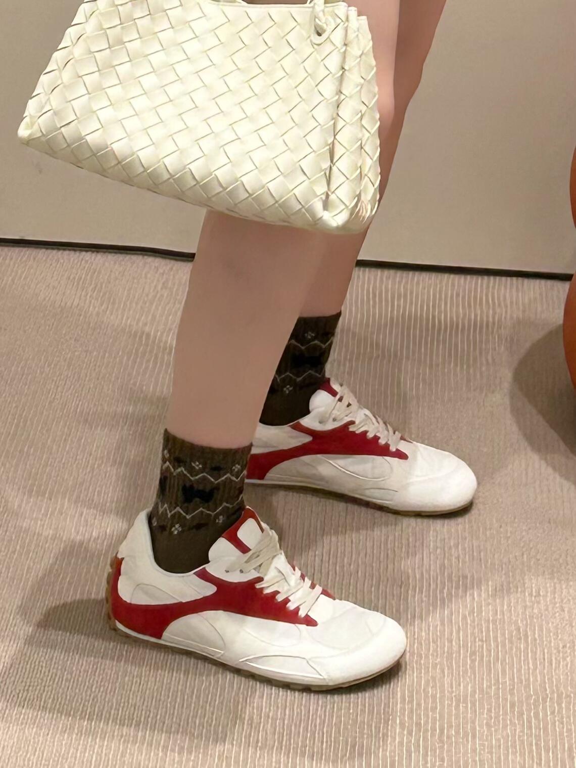 NO:788384,On-foot demonstration, casual shoes/sports shoes, sneakers19860909上脚示范,休闲鞋/运动鞋,sneakers,Women's Shoes