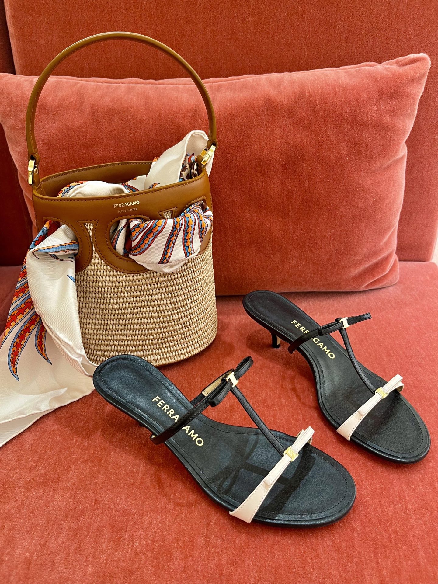 NO:816573,Shop pictures, high heels and slippers, high heels, slippers19860909专柜图,高跟鞋拖鞋,high heels,slippers,Women's Shoes