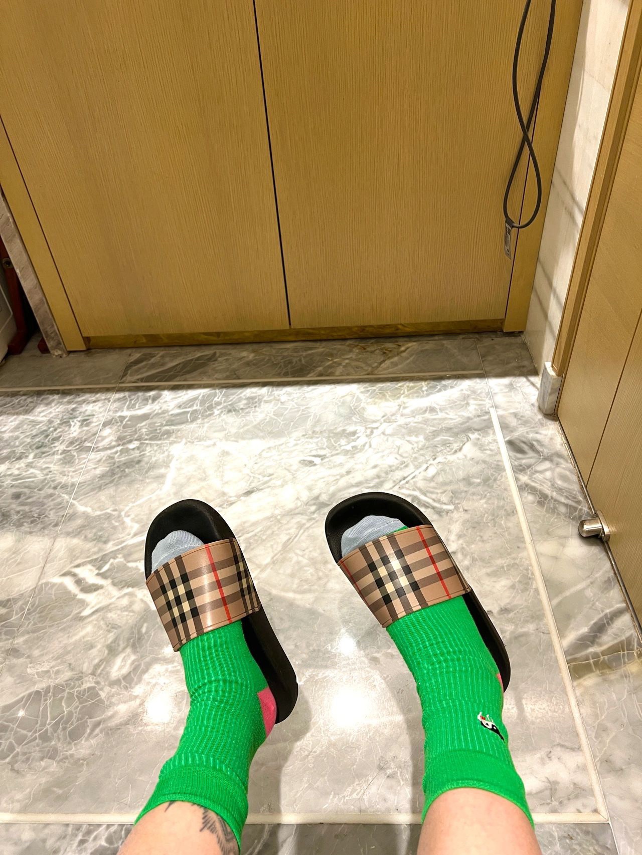 NO:816526,On-foot demonstration, slippers, slippers19860909上脚示范,拖鞋,slippers,Women's Shoes