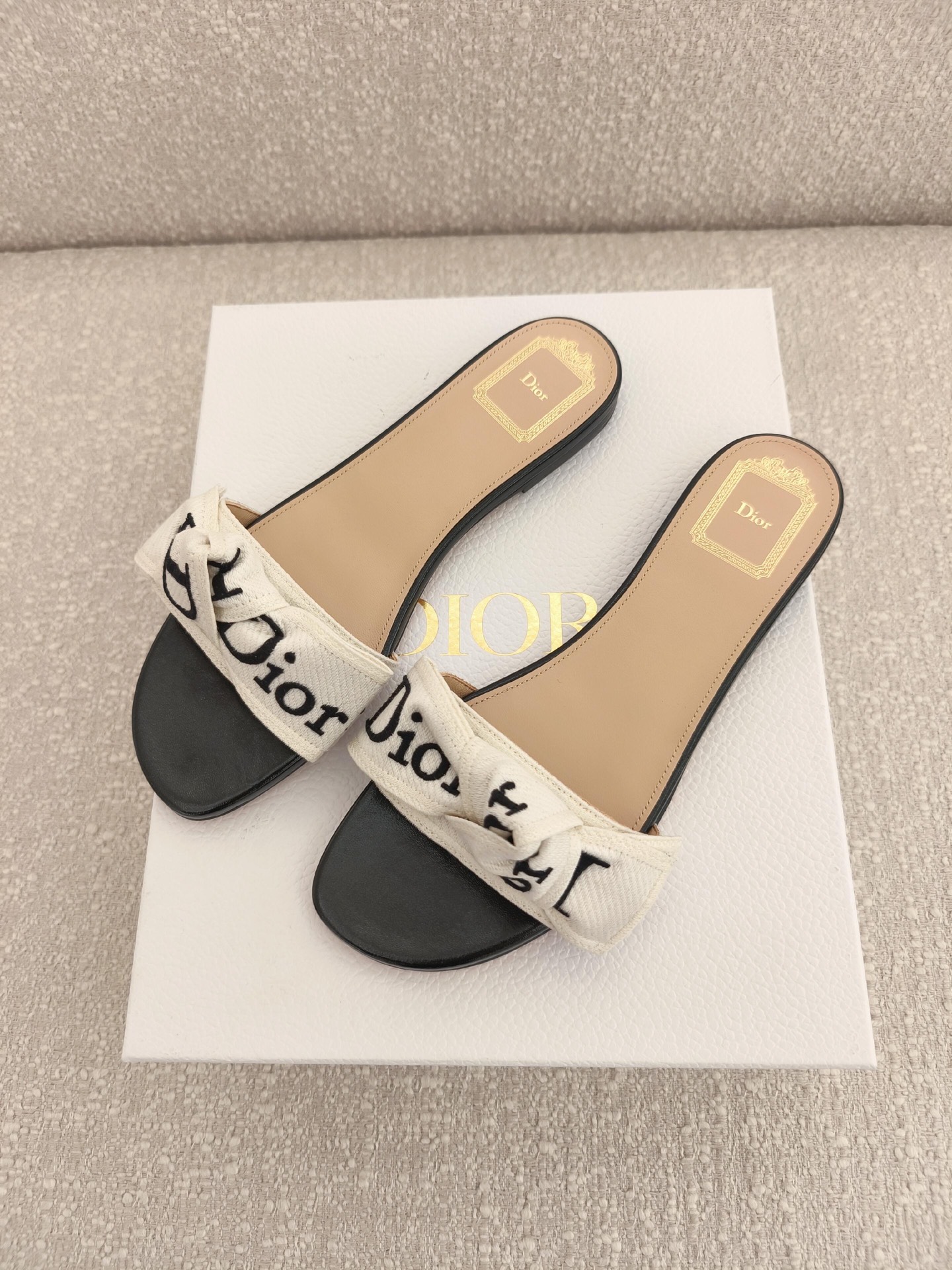 NO:870671,Counter pictures, slippers, slippers19860909专柜图,拖鞋,slippers,Women's Shoes