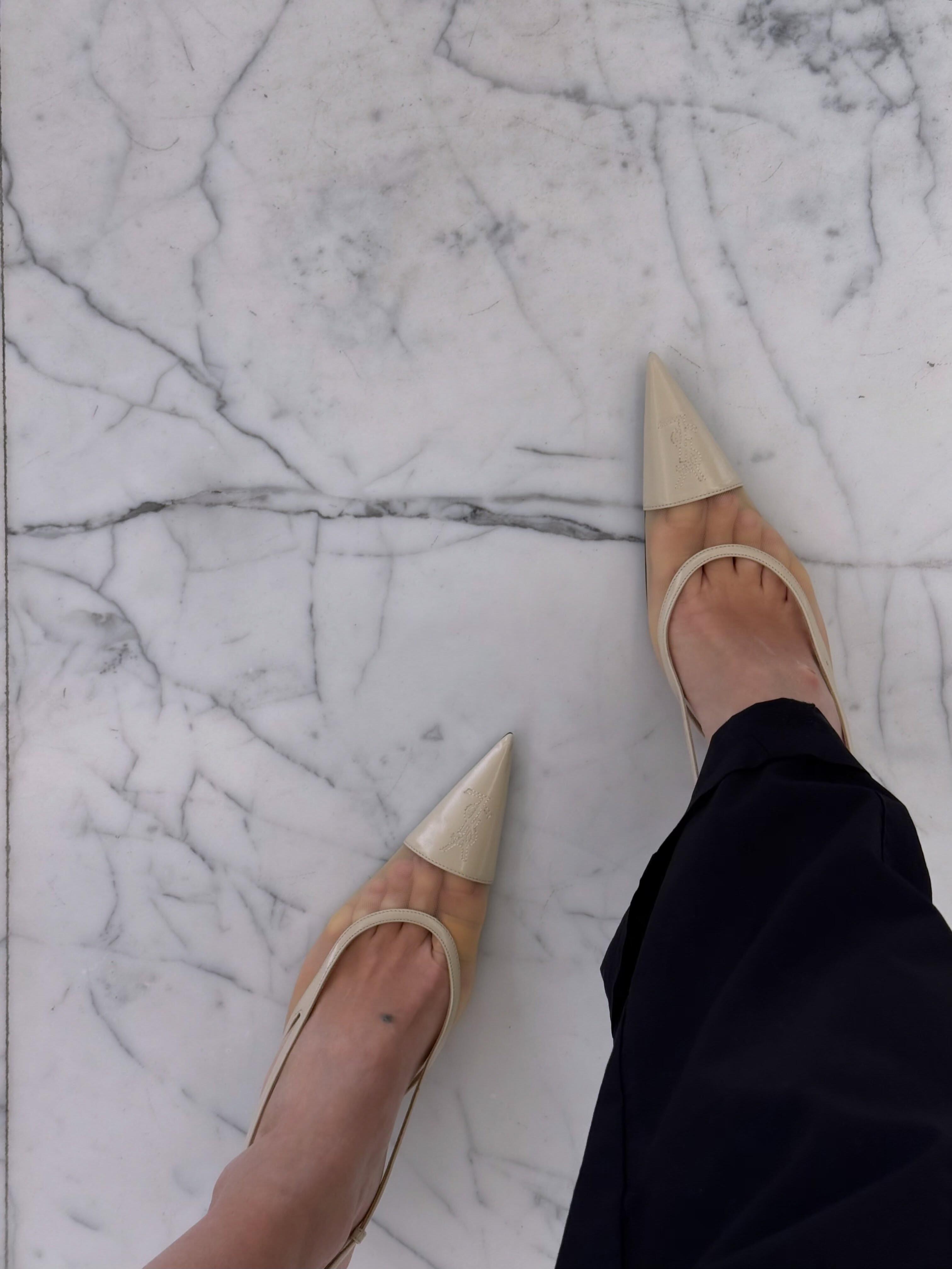 NO:874375,Demonstration on feet, high heels, high heels19860909上脚示范,高跟鞋,high heels,Women's Shoes