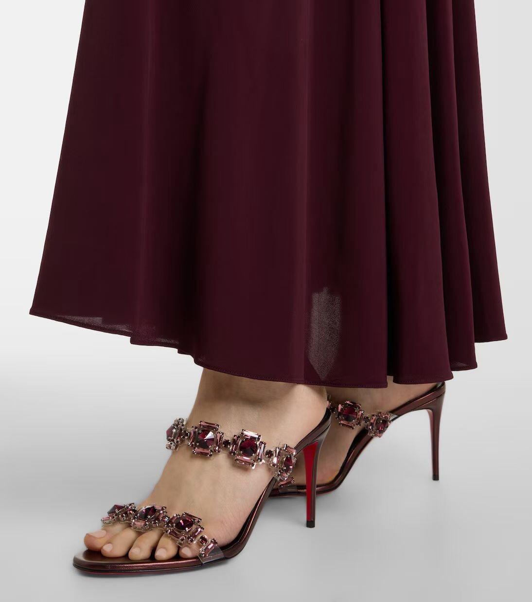 NO:874372,Demonstration on feet, high heels, high heels19860909上脚示范,高跟鞋,high heels,Women's Shoes