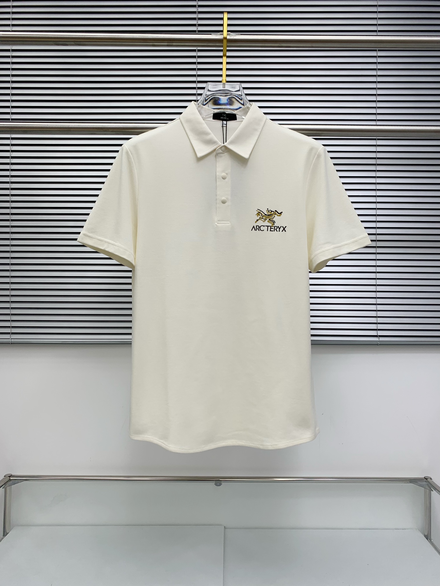 P始祖鸟25SS新款春夏短袖翻领T恤Polo，最高版本客供定制高端朱地面料简单时尚款，螺纹拼色螺纹配色超