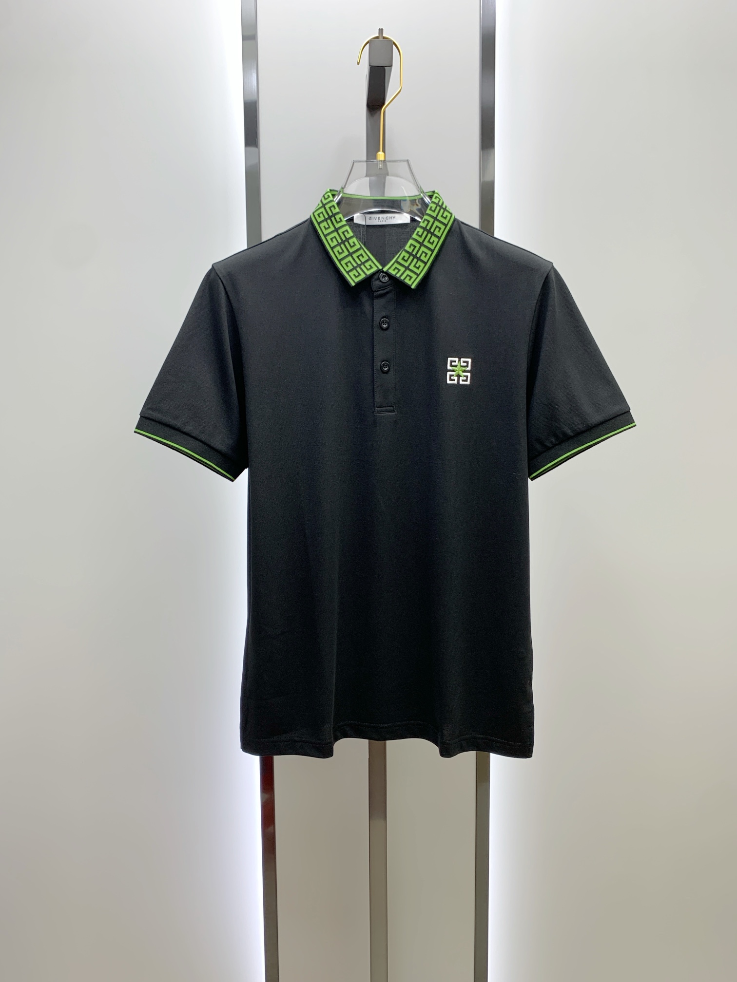 🔥 纪梵希 GIVENCHY 回纹领刺绣短袖Polo衫📏 尺码：M-3XL💎 面料工艺甄选高支精梳珠地棉