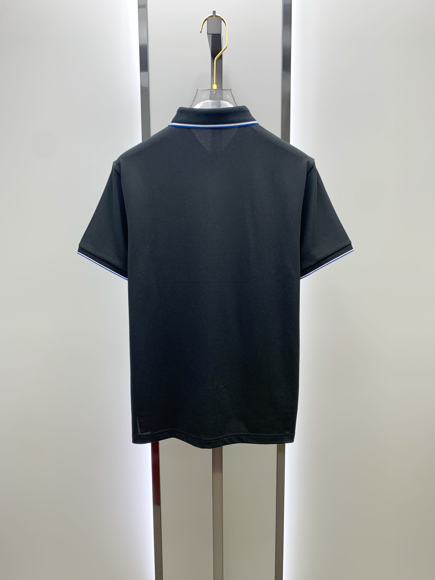 🔥 路易威登 Louis Vuitton 字母领刺绣短袖Polo衫📏 尺码：M-3XL💎 面料工艺甄选高