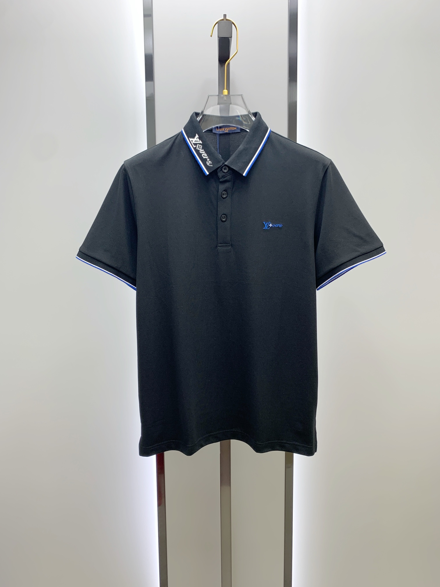 🔥 路易威登 Louis Vuitton 字母领刺绣短袖Polo衫📏 尺码：M-3XL💎 面料工艺甄选高