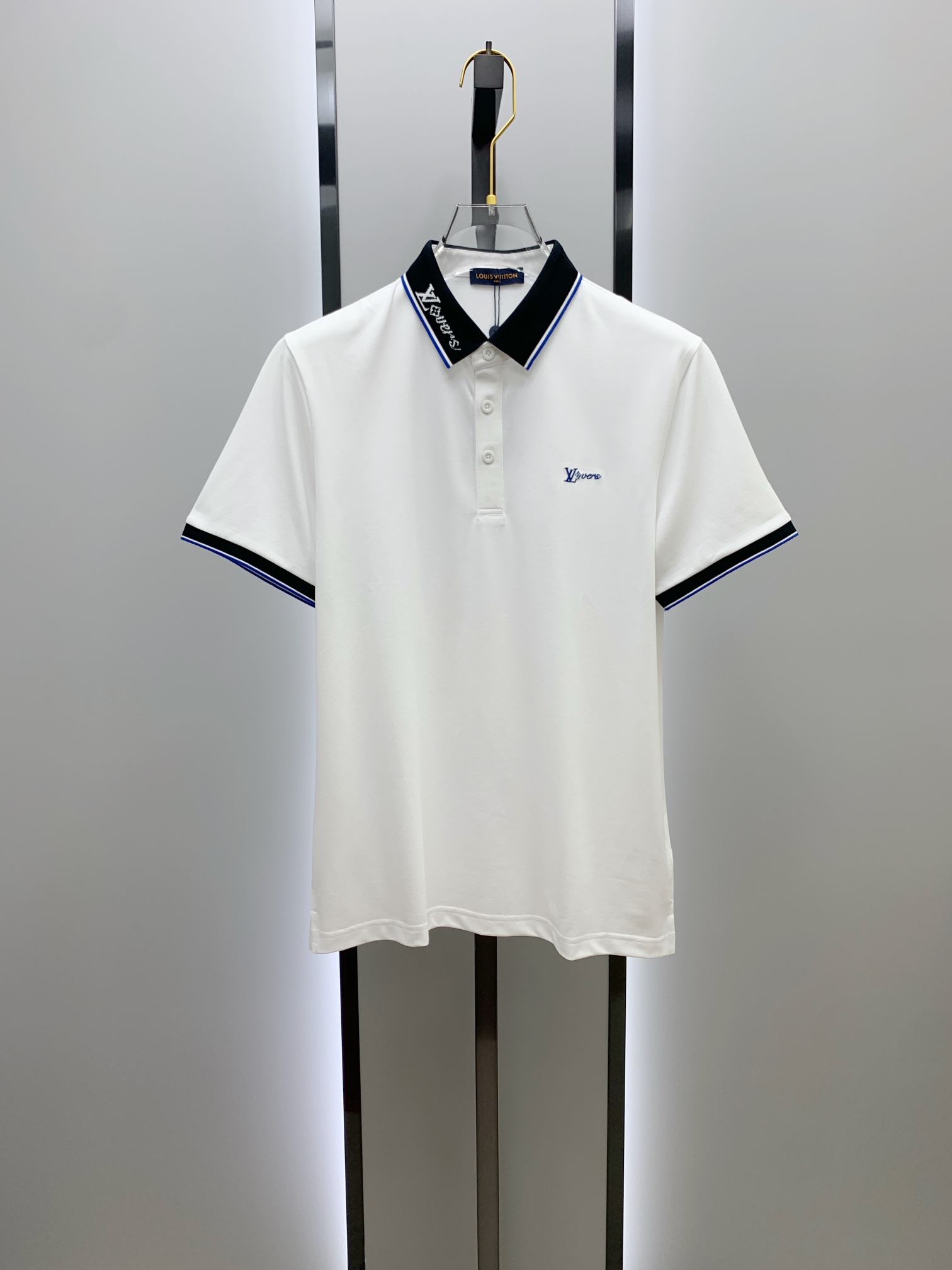 🔥 路易威登 Louis Vuitton 字母领刺绣短袖Polo衫📏 尺码：M-3XL💎 面料工艺甄选高